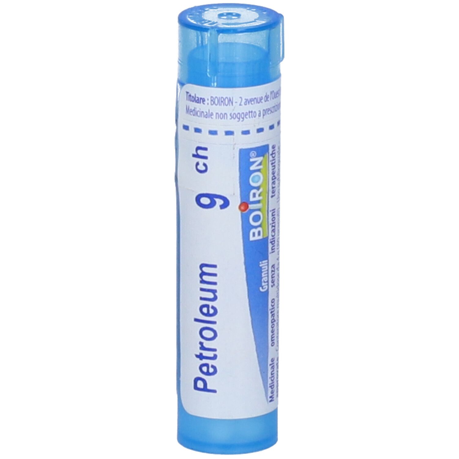 Tubo blu con etichetta bianca. Scritta: Petroleum 9 ch, BOIRON. Tubo, coperchio e base blu.