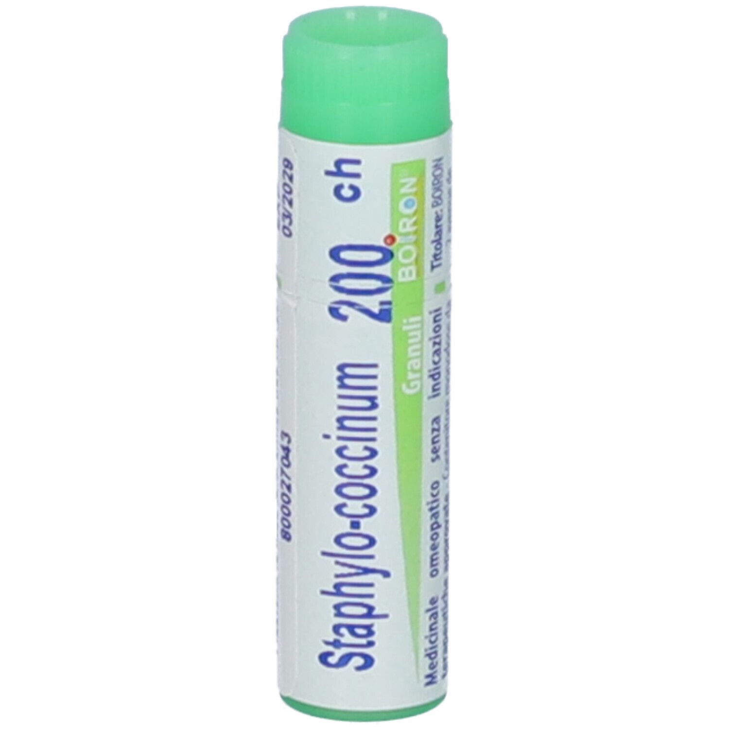 Tubo cilindrico, tappo verde. Scritta: Staphylococcinum 200 ch, Granuli, Boiron. Scadenza 03/2029.
