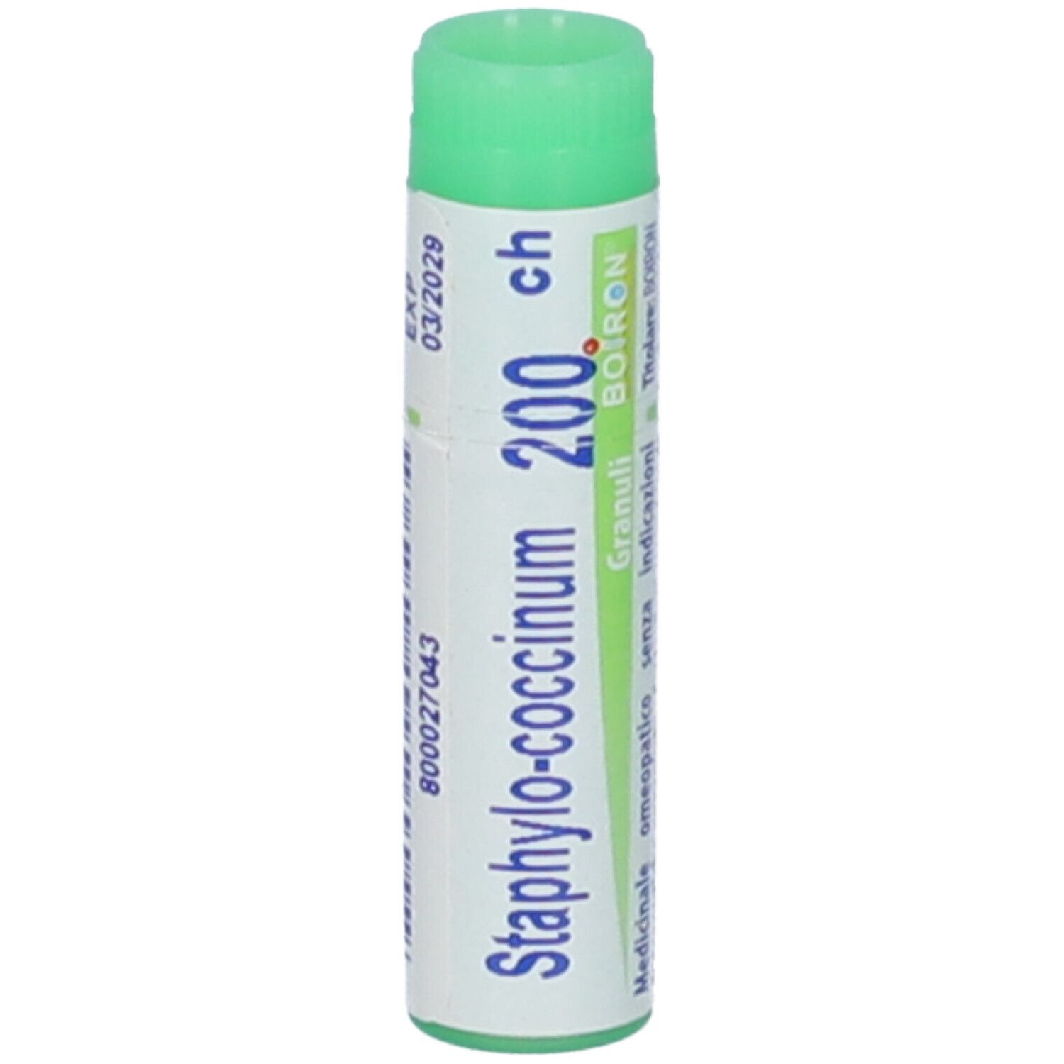 Tubo cilindrico, tappo verde. Scritta: Staphylococcinum 200 ch, Granuli, Boiron. Scadenza 03/2029.
