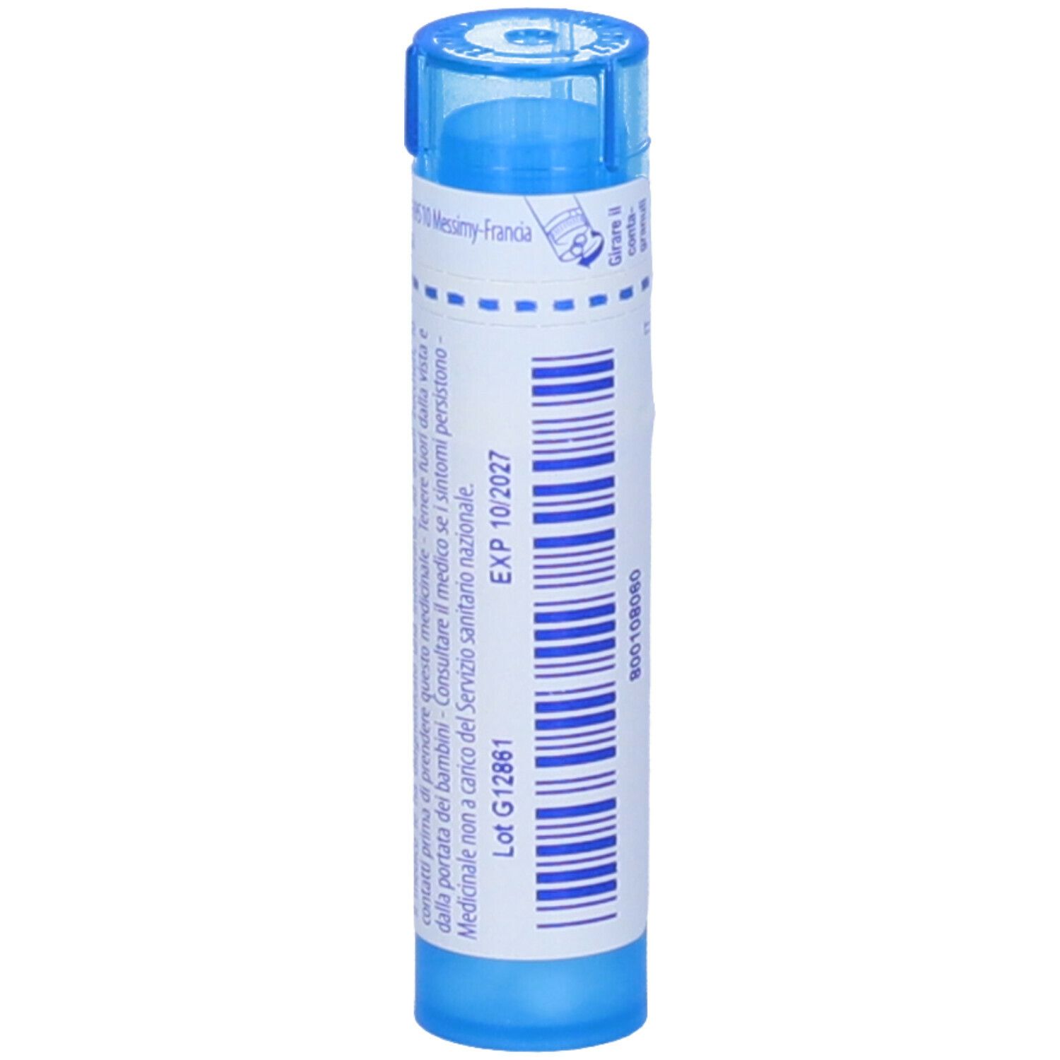 Tubo blu con etichetta bianca. Scritta: Carbo, 9 ch. Scadenza: 10/2027. Numero di lotto.