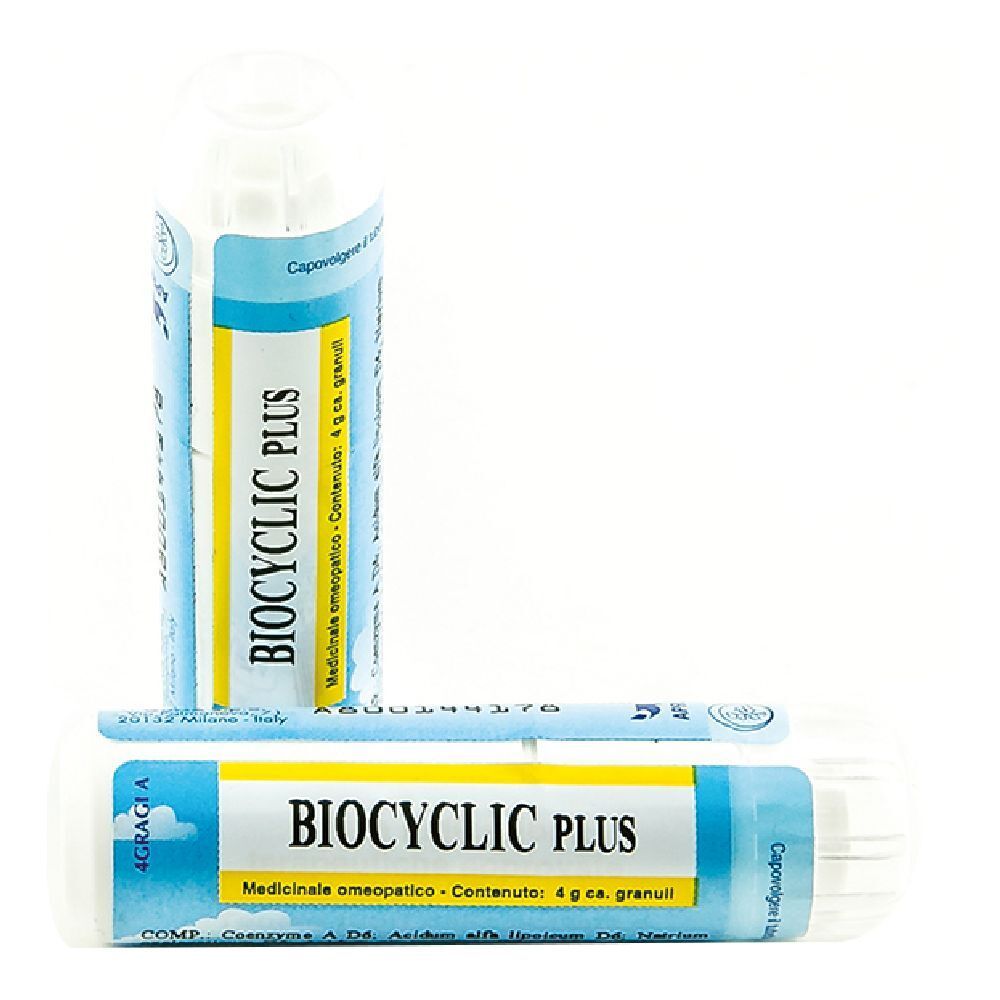 Due tubi bianchi con etichetta blu e gialla. Scritta: BIOCYCLIC PLUS. Contenuto: 4 g granuli.