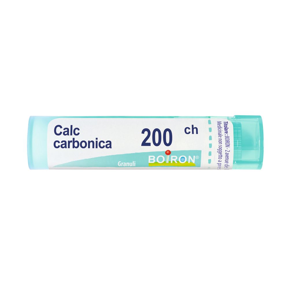 Confezione cilindrica con tappo blu. Scritta: Calc carbonica 200 ch, BOIRON, Granuli.
