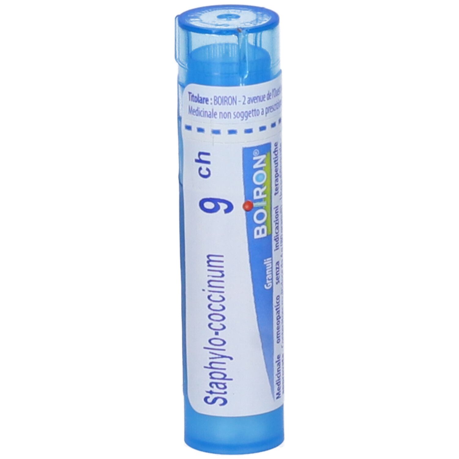 Confezione cilindrica blu. Scritta: Staphylococcinum 9 ch, BOIRON. Granuli visibili.