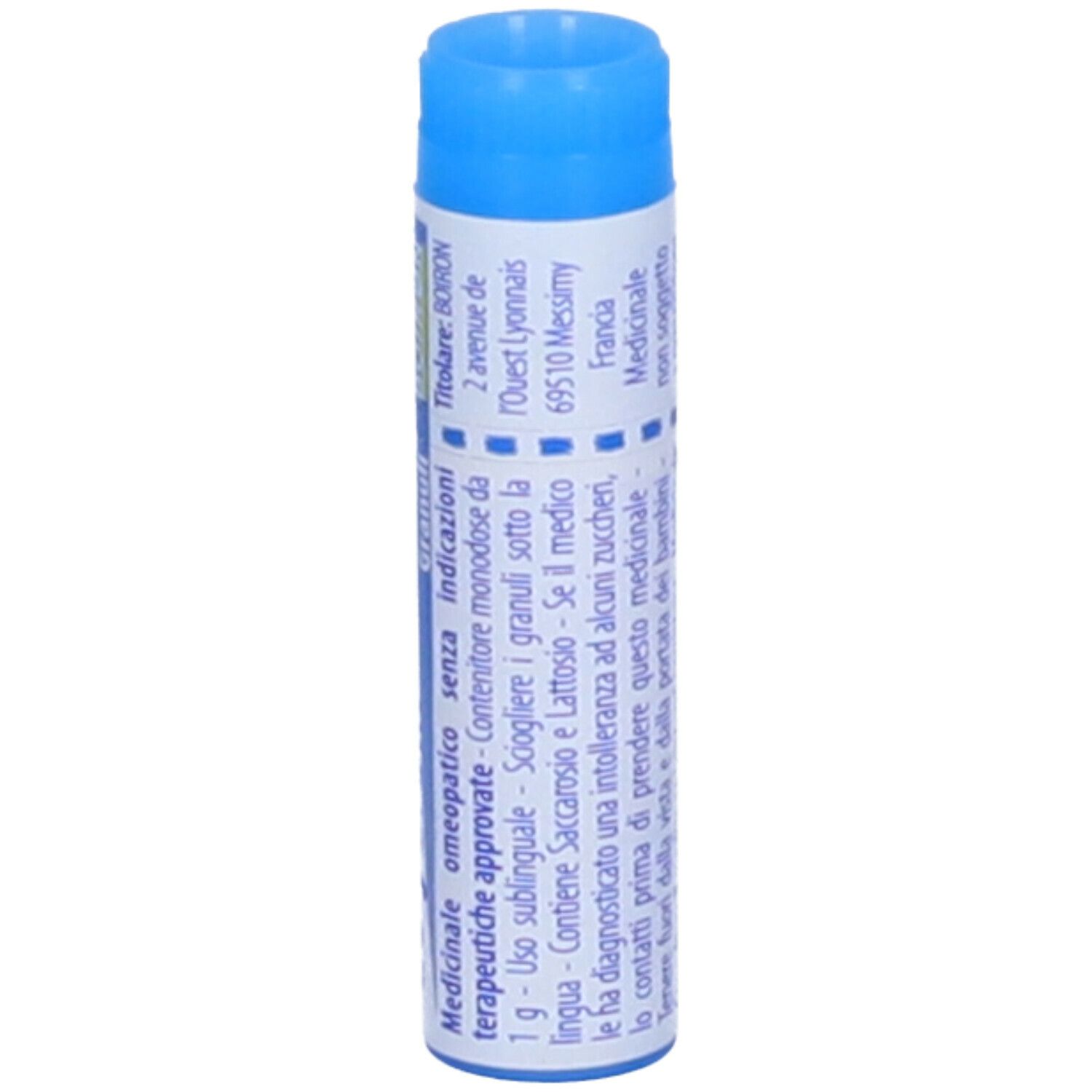 Tubo blu con scritte bianche. Scritta: BOIRON, Medicinale, 2 avenue de l'Ouest Lyon, 69510 Messimy.