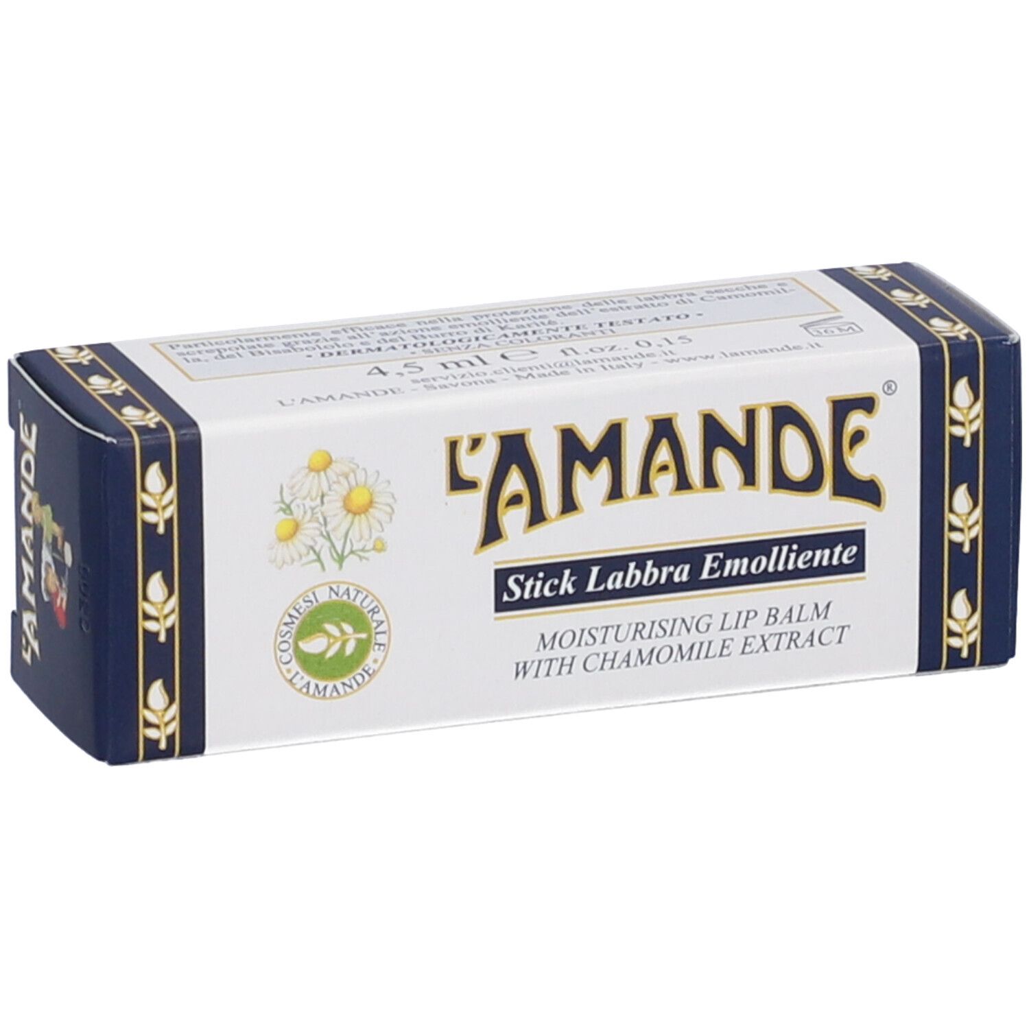 Confezione in cartone per balsamo labbra. Scritta: L'AMANDE, Stick Labbra Emolliente. Illustrazione di fiori di camomilla.
