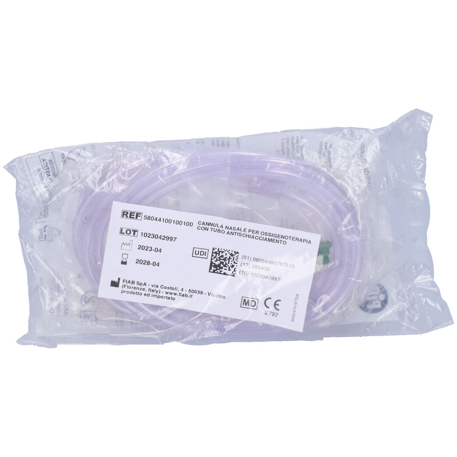 Cannula nasale per ossigenoterapia confezionata. Confezione in plastica trasparente con etichetta.