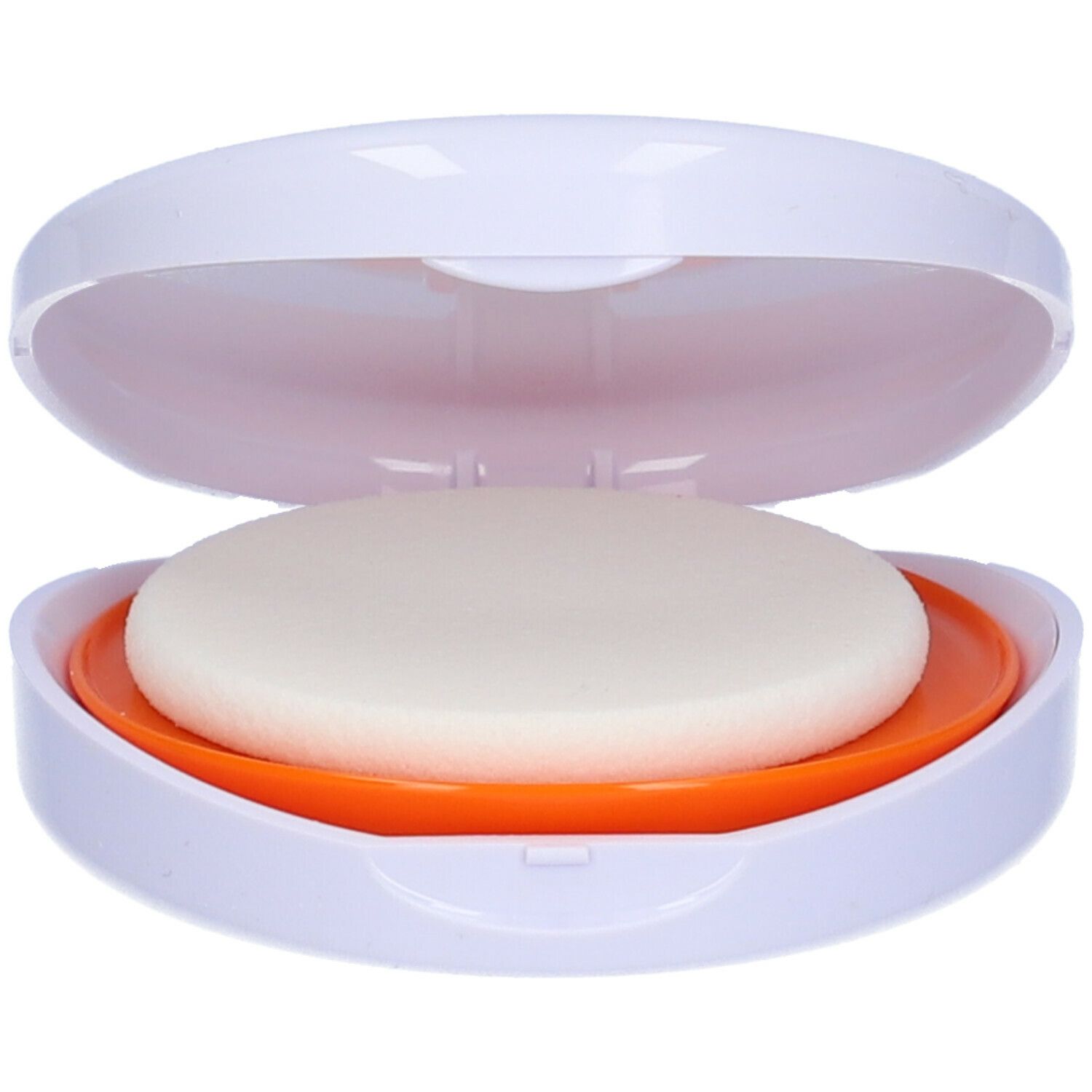 Contenitore ovale bianco aperto, base arancione, spugna beige rotonda. Contiene una cipria compatta.