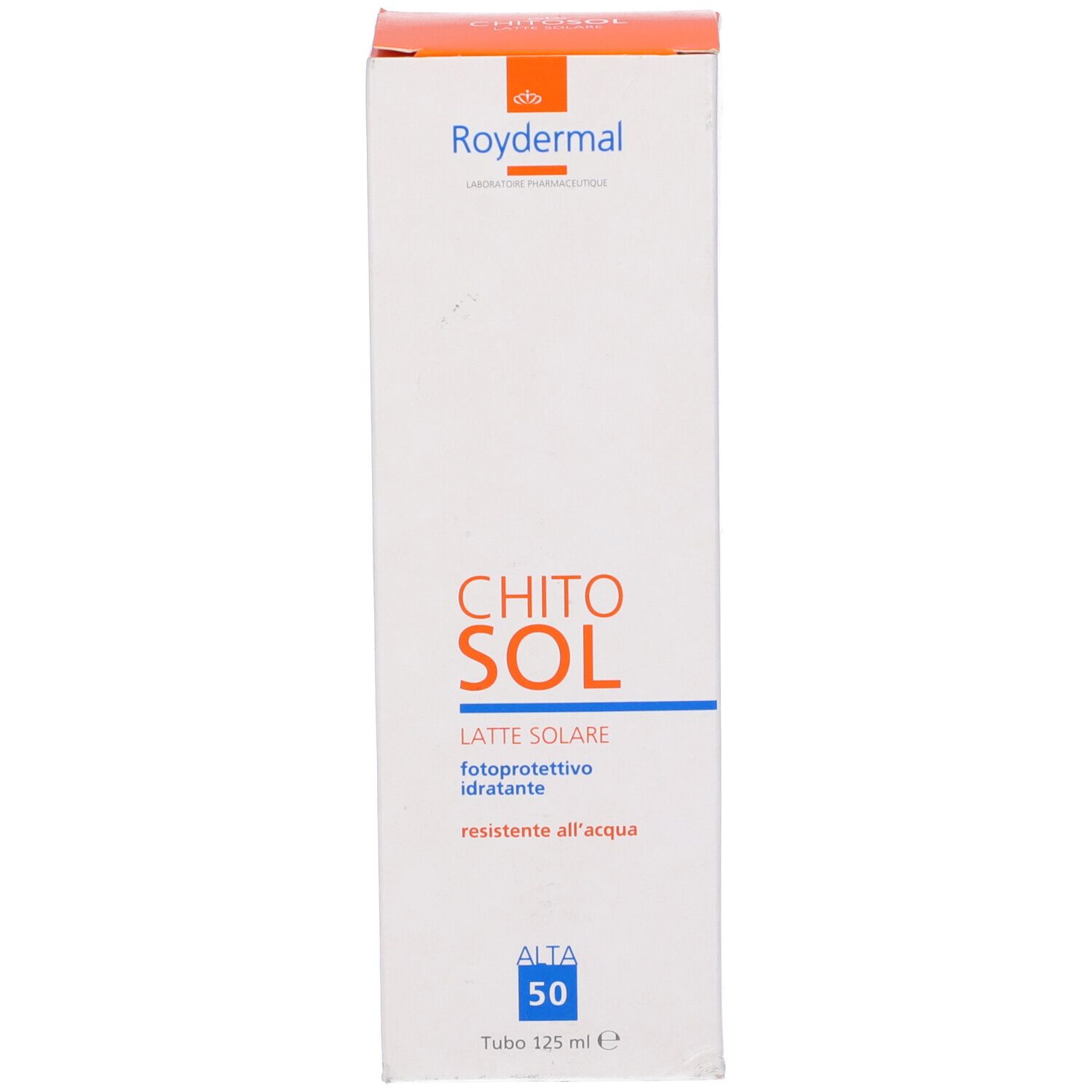 Scatola bianca alta con stampa del prodotto. Scritta: Chitosol, Latte Solare, Alta 50. Marchio: Roydermal.