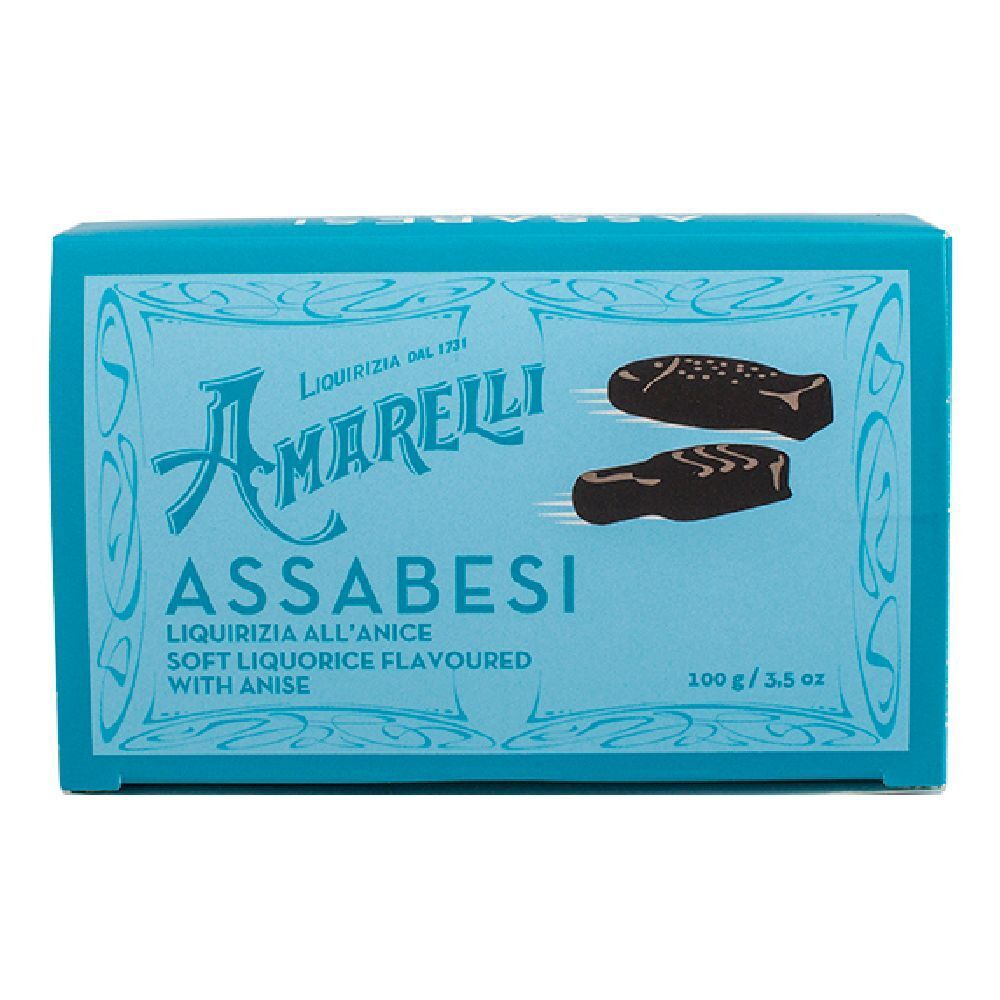 Scatola turchese con scritta « Amarelli Assabesi ». Contiene caramelle alla liquirizia e anice. Peso: 100 g.