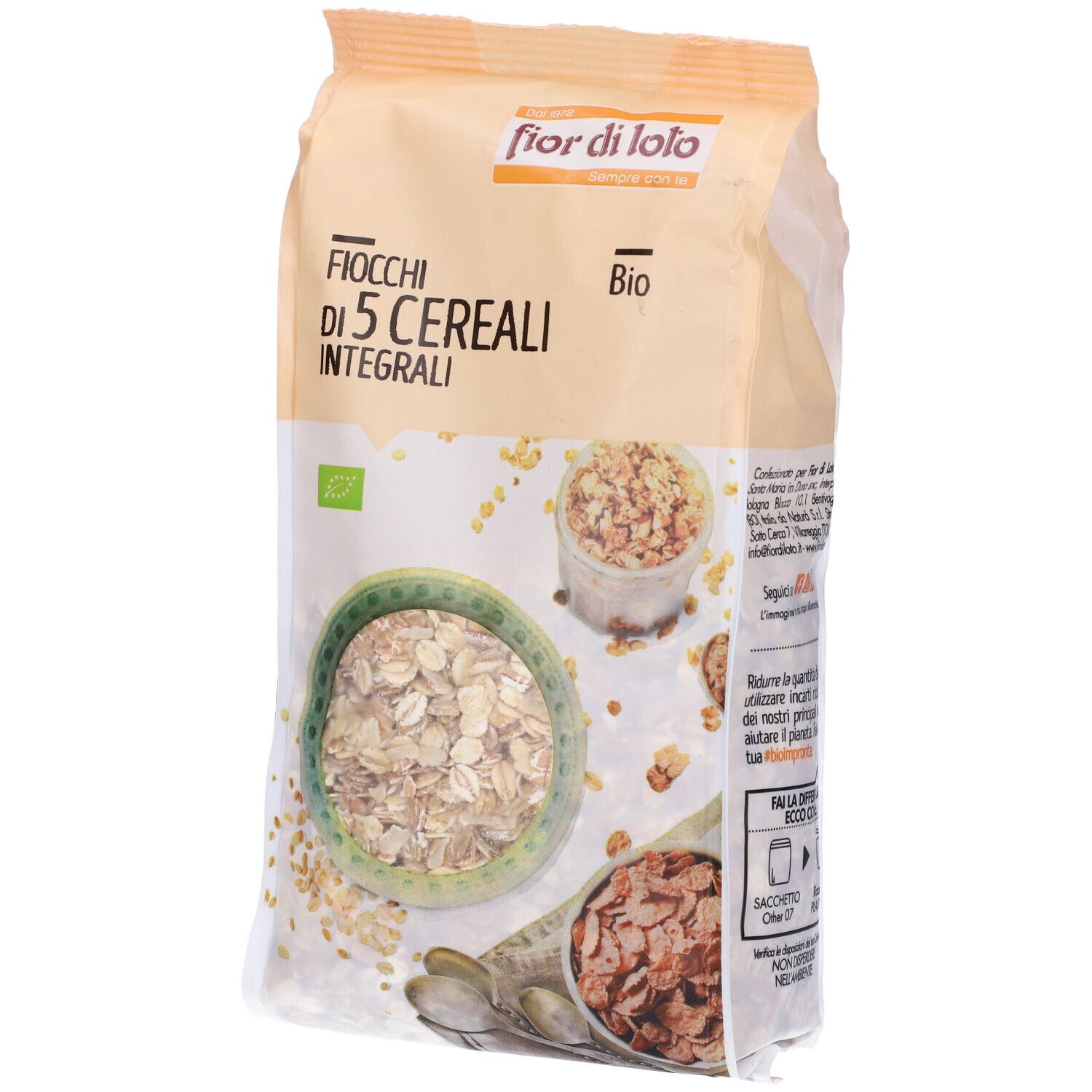 Confezione di Fiocchi di 5 Cereali Integrali. Scritta: Fior di Loto, Bio. Illustrazione di fiocchi di cereali in ciotole.