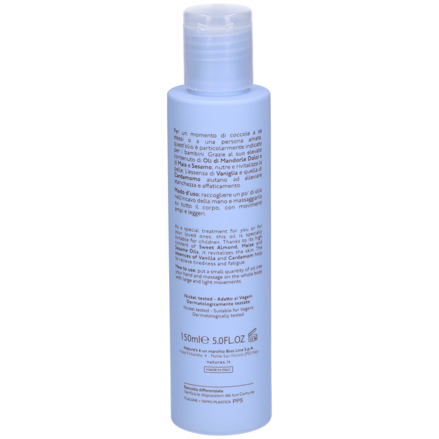Flacone azzurro con tappo bianco. Testo in italiano. Informazioni sul prodotto e ingredienti.