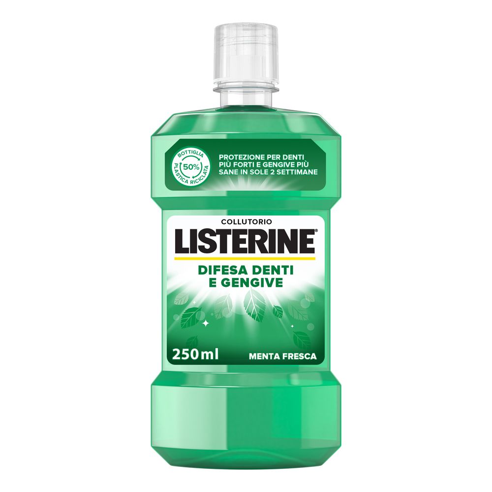 Listerine Mundwasser, 250ml, Flasche mit grünem Etikett, "Denti e gengive" Aufschrift.