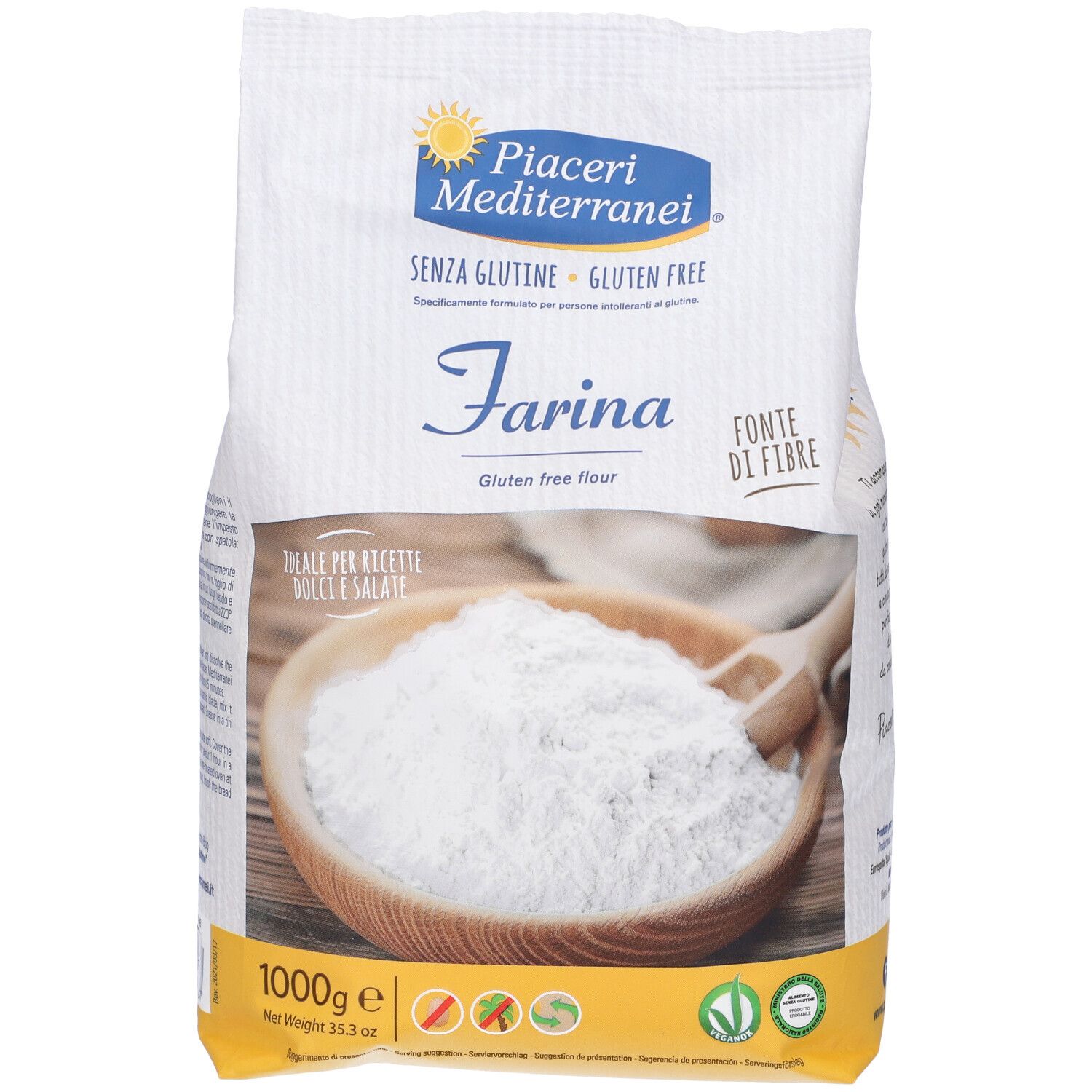 Confezione di farina senza glutine Piaceri Mediterranei. Contiene 1000g. Logo e testo visibili.