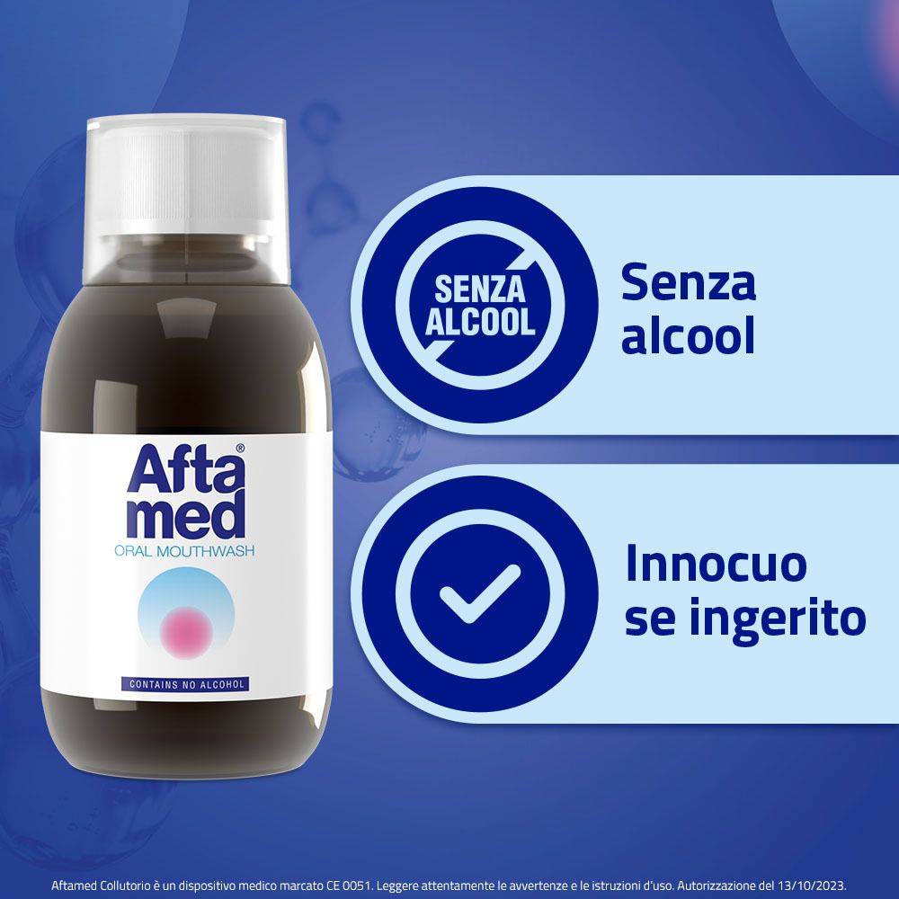 Flacone di collutorio Aftamed. Scritto: Aftamed Oral Mouthwash. Non contiene alcool. Segni: Senza alcool, Innocuo se ingerito.