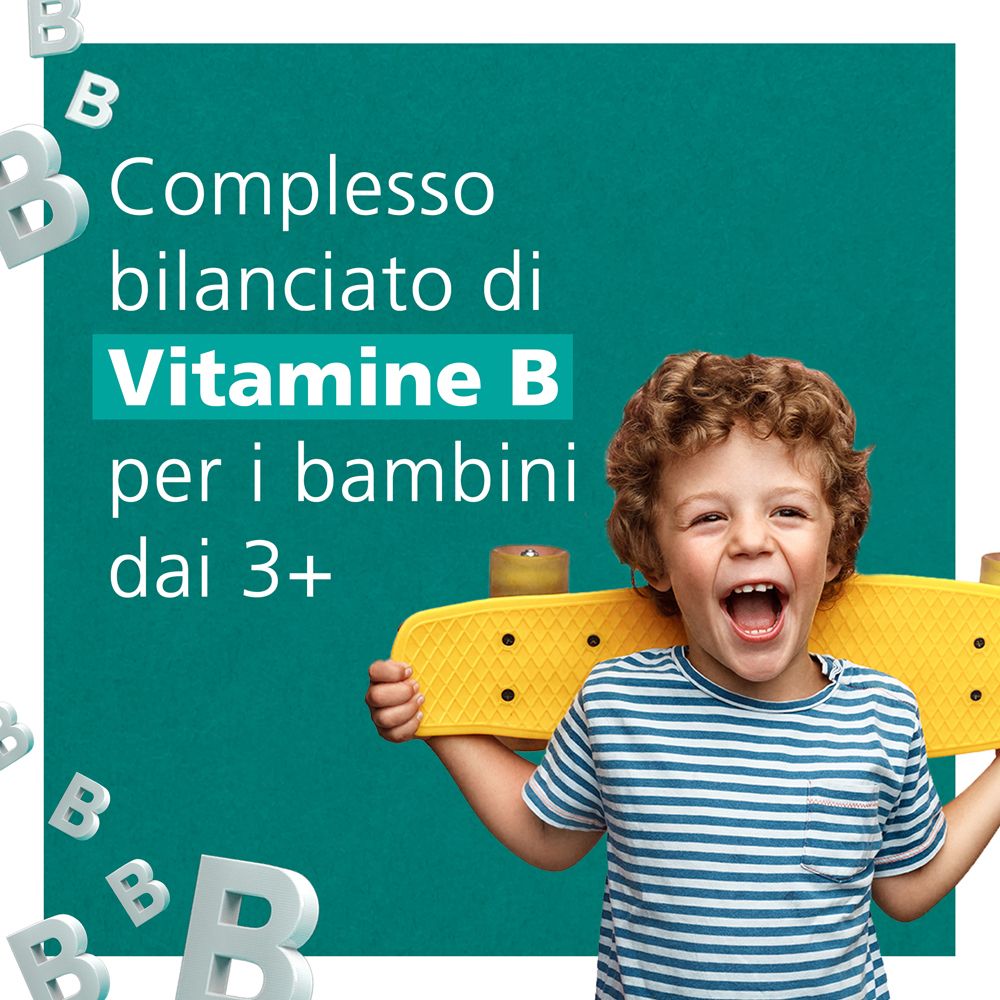 Bambino con skateboard. Complesso vitamina B per bambini dai 3 anni.