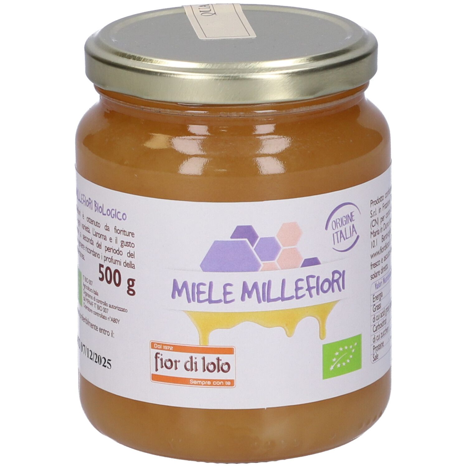 Vasetto di miele. Etichetta con scritta Miele Millefiori, 500 g, marchio bio. Indicazione di origine: Origine Italia.