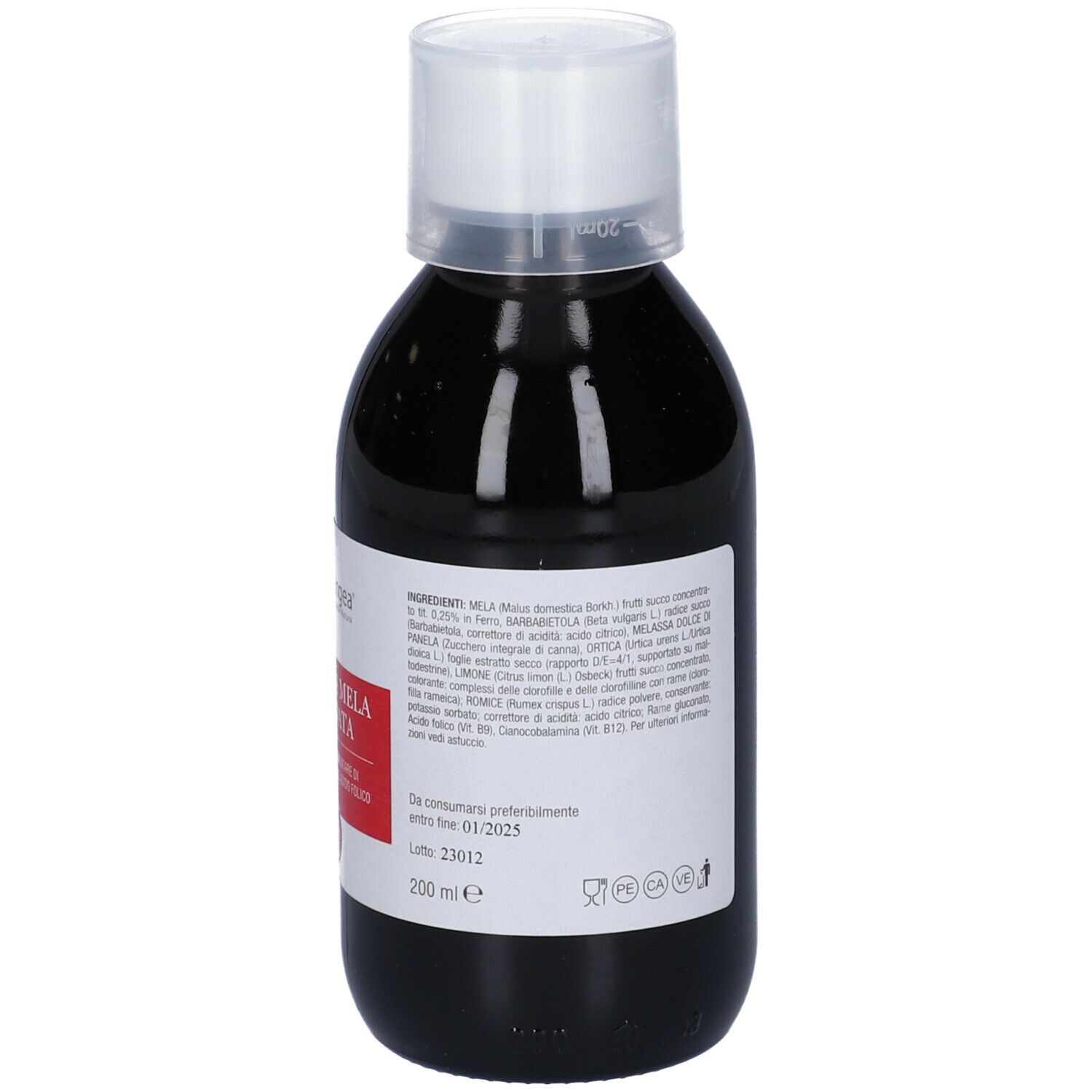 Liquido marrone in bottiglia con tappo bianco. Etichetta con testo.