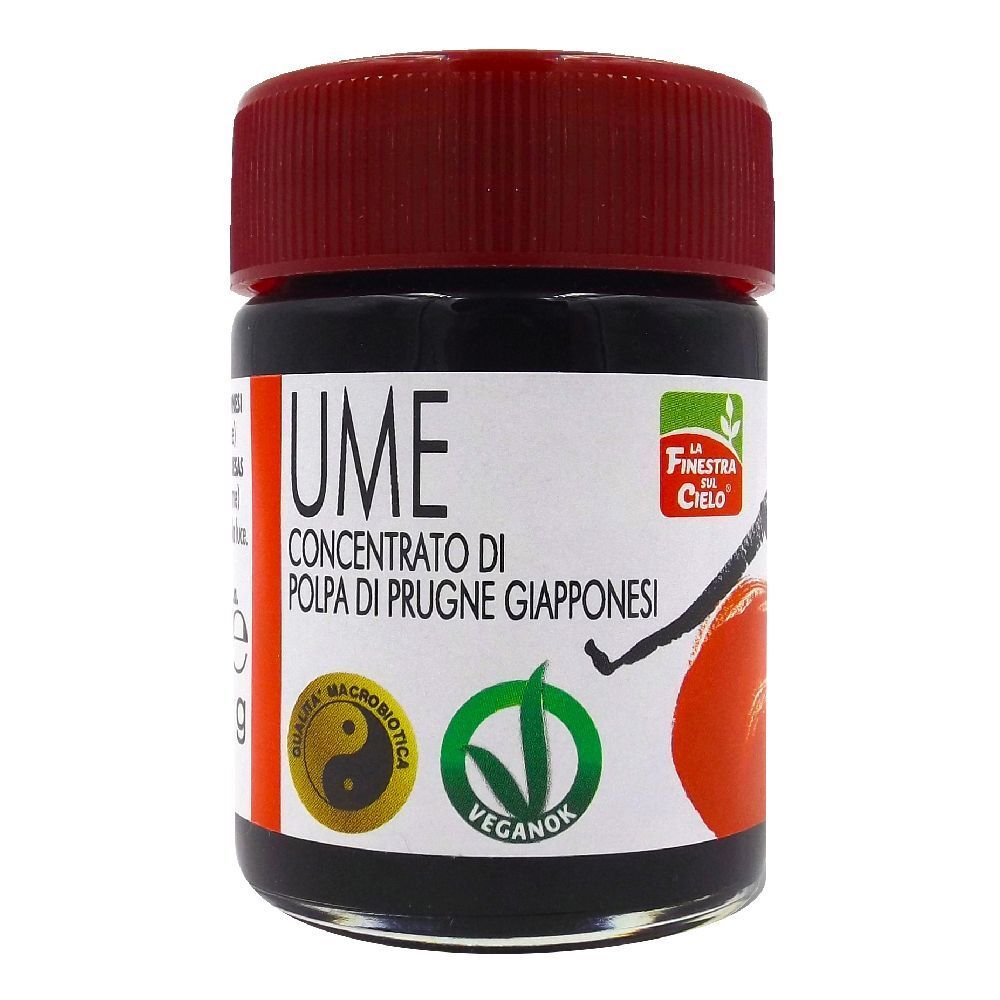 Vasetto con tappo rosso. Etichetta con testo: UME, Concentrato di Polpa di Prugne Giapponesi. Logo Veganok.