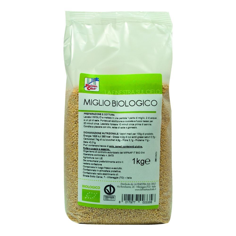 Confezione di cereali. Scritta: Miglio Biologico, 1 kg. Sigillo biologico. Imballaggio trasparente.