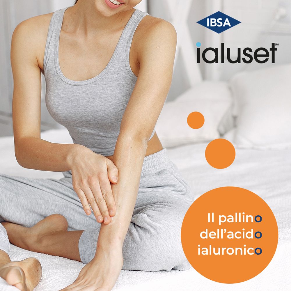 Persona con prodotto sul braccio. Logo IBSA Ialuset Plus. Testo: Il pallino dell'acido ialuronico.