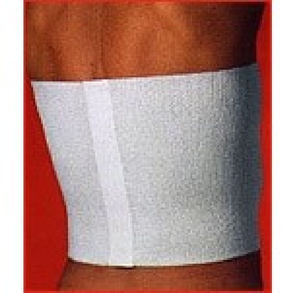 Fascia tessile bianca, rettangolare, avvolta attorno al corpo di una persona. Una striscia verticale attraversa il centro.