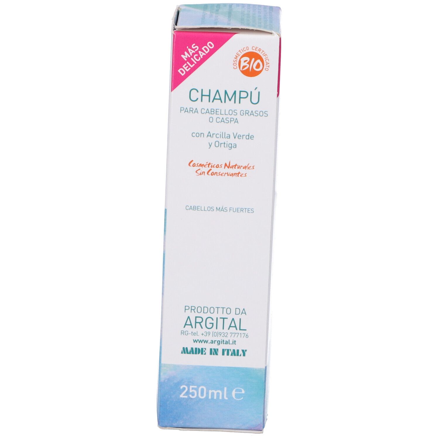 Confezione con scritta verde. Scritta: Shampoo per capelli grassi e forfora. Certificazione bio. 250ml.