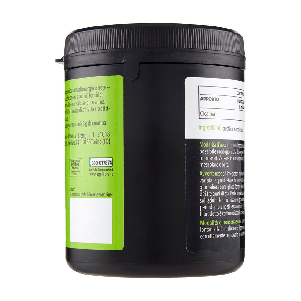 Barattolo nero, etichette verdi. Testo: Creatina, ingredienti, modalità d'uso. Marchio Equilibra.
