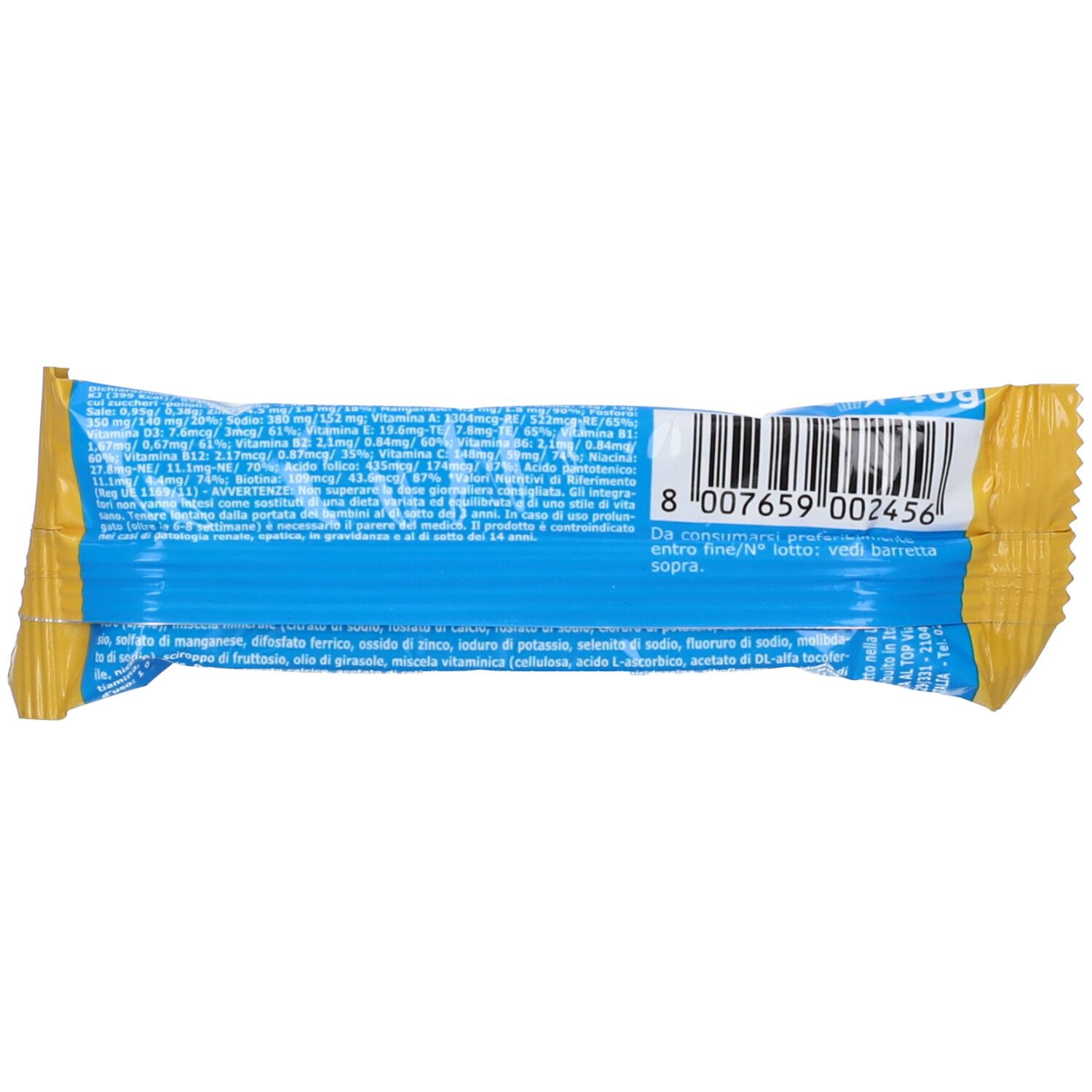 Retro della confezione della barretta proteica. Scritta blu su sfondo giallo. Codice a barre ed elenco ingredienti.