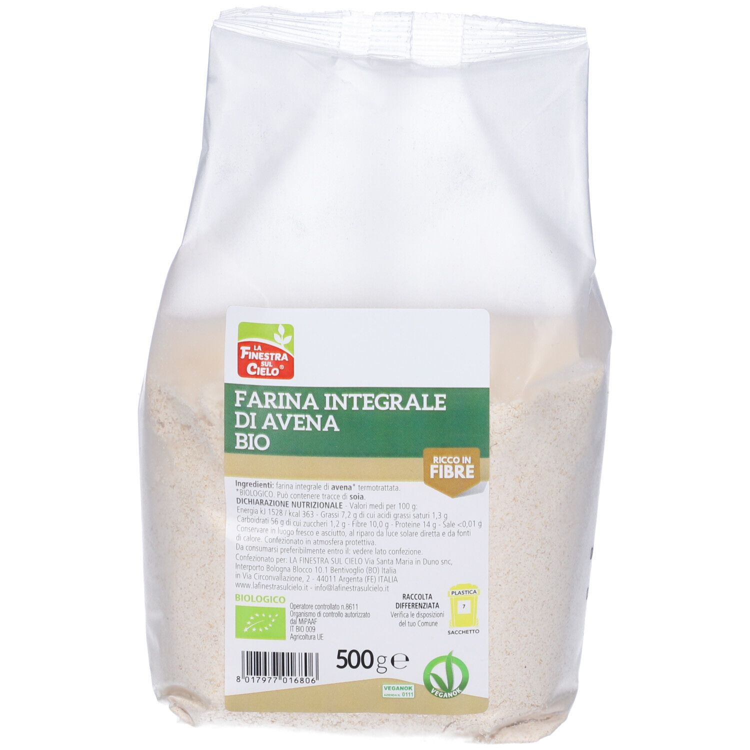 Confezione trasparente di farina integrale di avena. Scritta: Farina Integrale Di Avena Bio. Contiene informazioni nutrizionali e marchio bio. 500g.