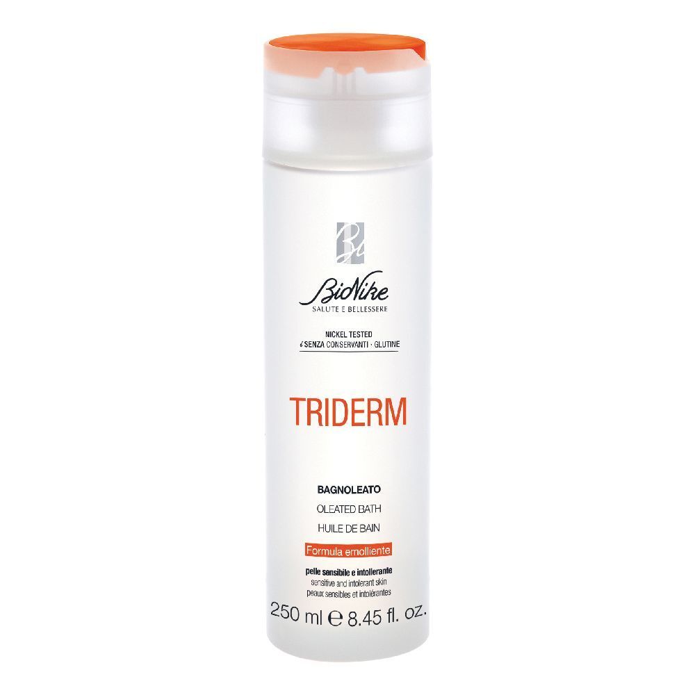 Bionike Triderm Badeöl. Weiße Flasche mit orangefarbenem Deckel. Produktname und weitere Informationen auf der Vorderseite.