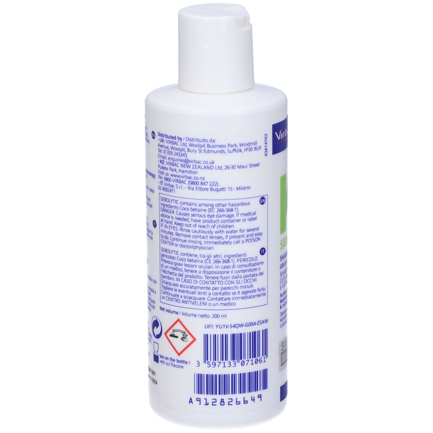 Retro di un flacone di shampoo bianco. Testo: ingredienti, avvertenze, informazioni del produttore. Marchio Virbac.