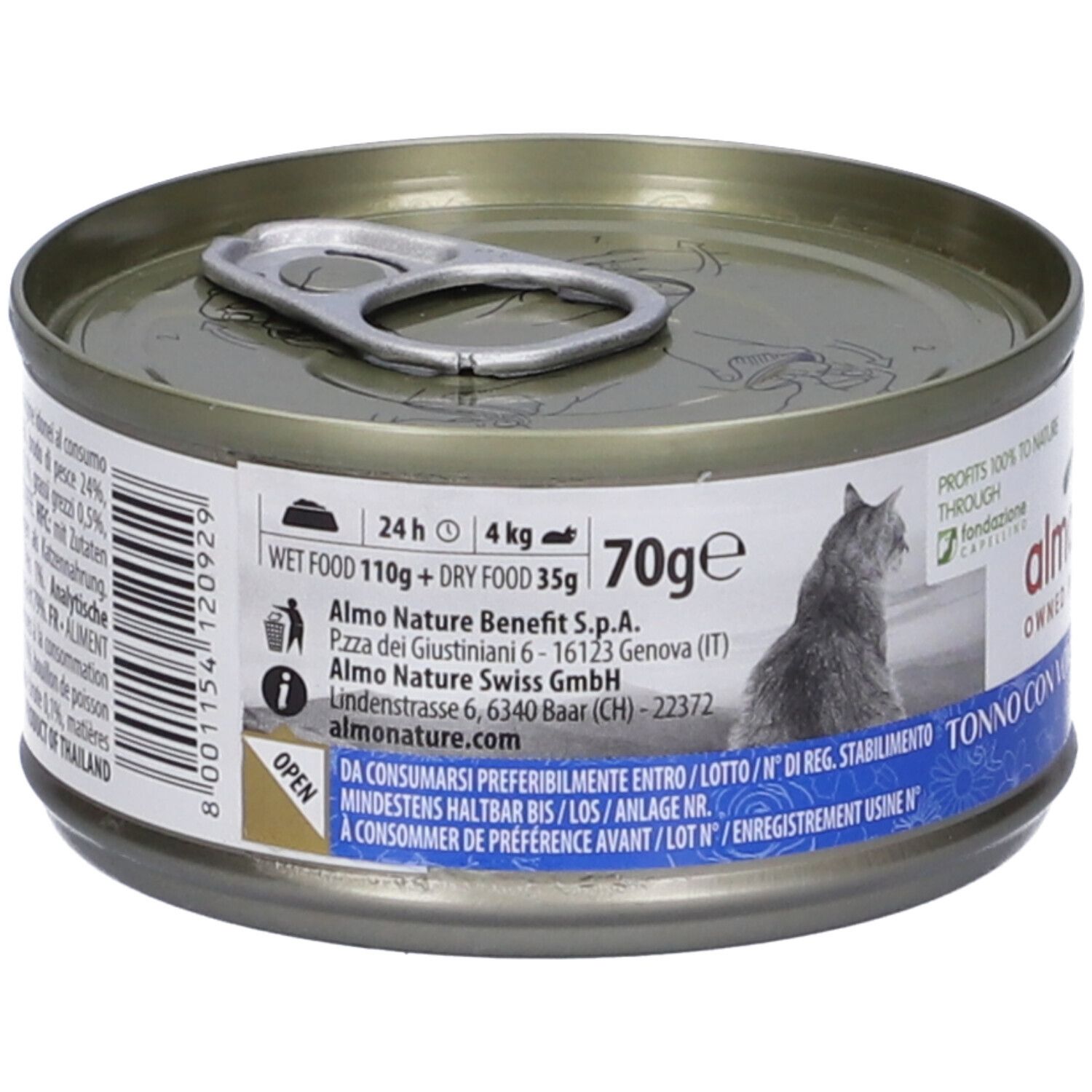 Lattina metallica rotonda. Scritta: Almo Nature, 70g, 24h, 4 kg. Testo e codice a barre. Immagine: gatto. Tonno con Vongole.