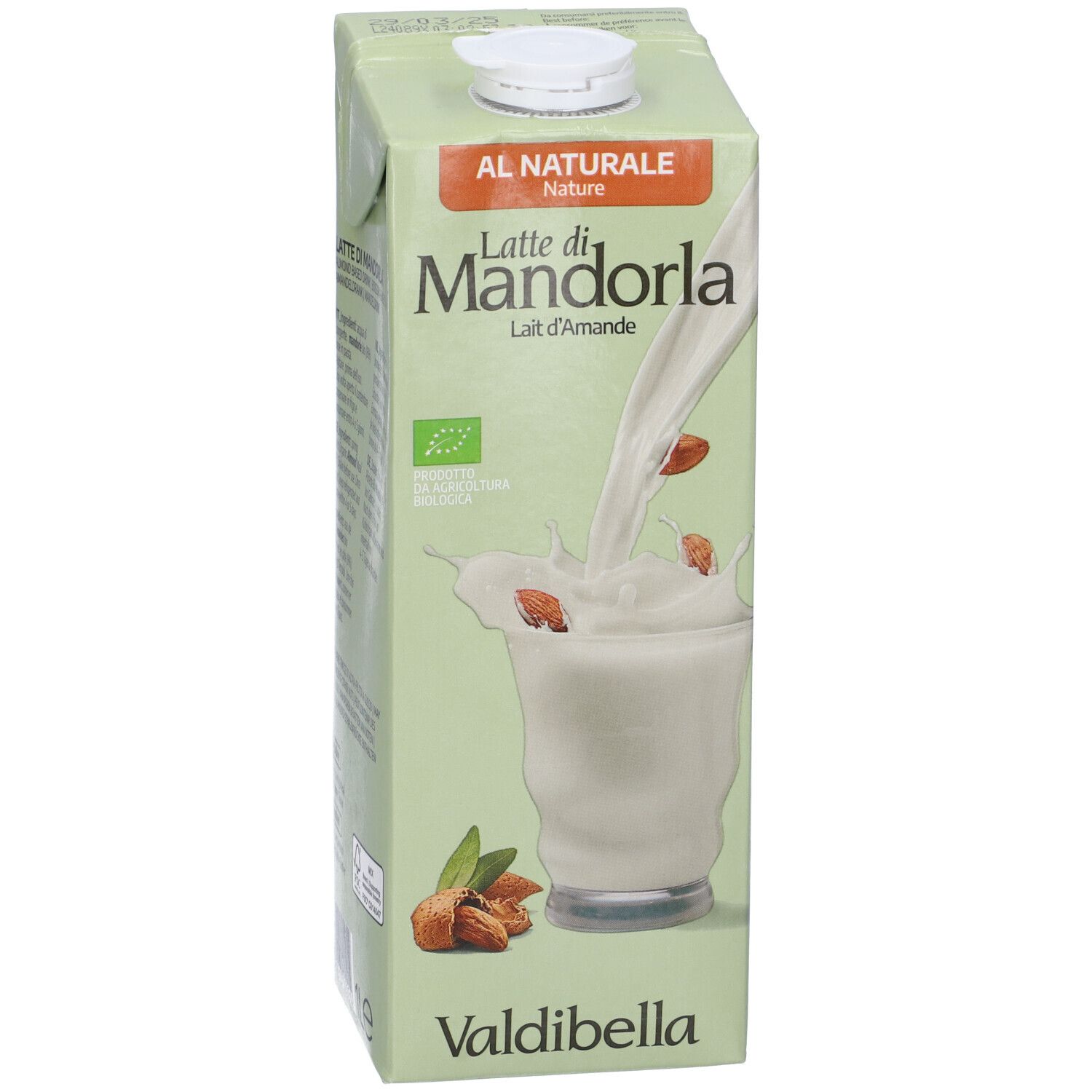 Confezione di Valdibella Latte di Mandorla. Latte di mandorla versato in un bicchiere. Mandorle e schizzi. Logo bio.