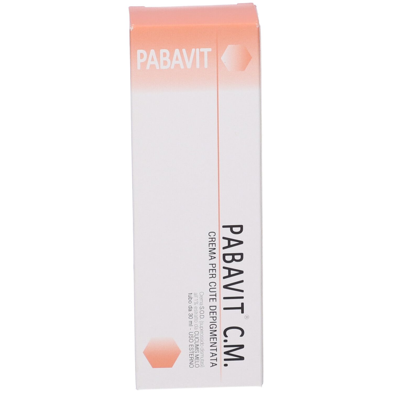 Confezione in cartone, bianca con scritte rosse. Nome prodotto: Pabavit C.M. Crema per schiarire la pelle. Contenuto: 30 ml. Per uso esterno.