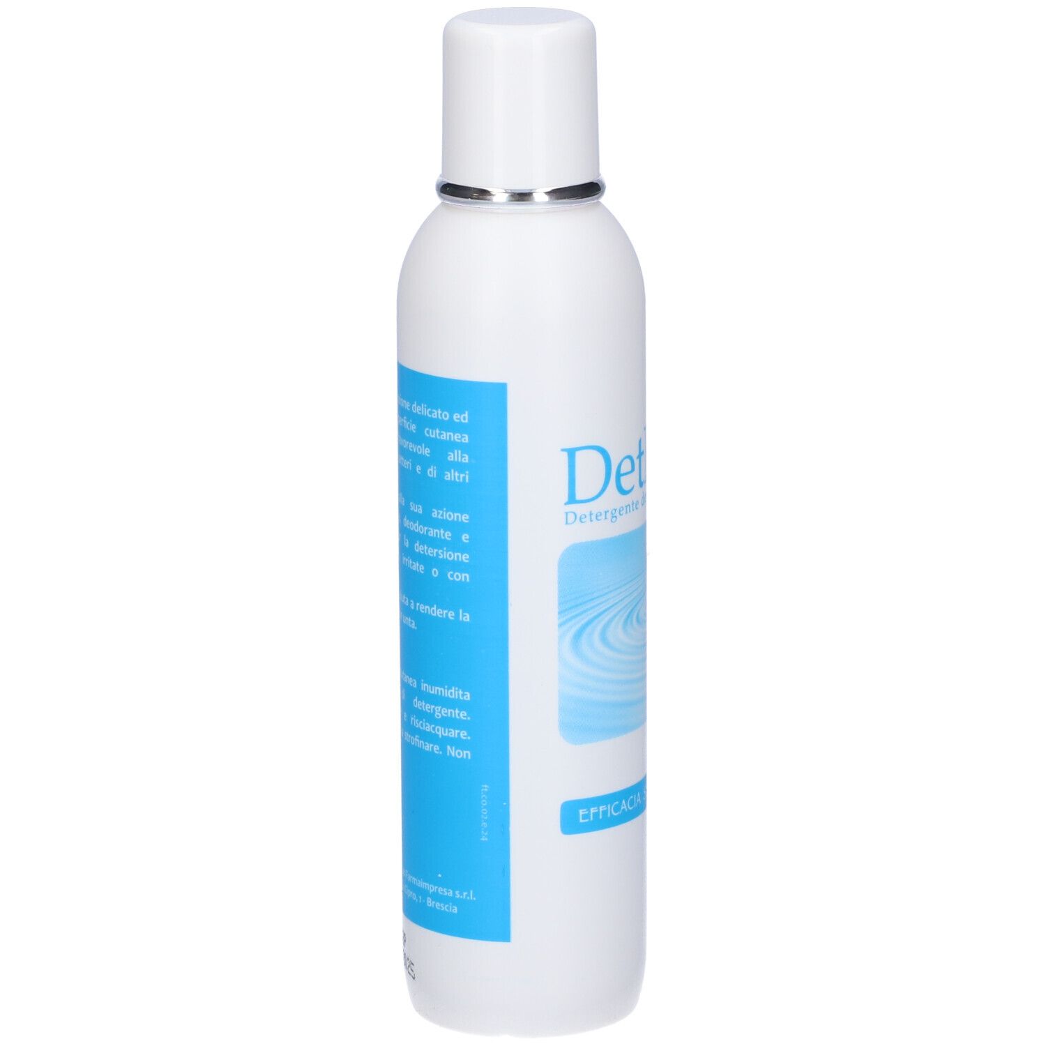 Flacone bianco con etichetta blu. Testo in italiano. Tappo argentato. Nome prodotto: DetPlus.