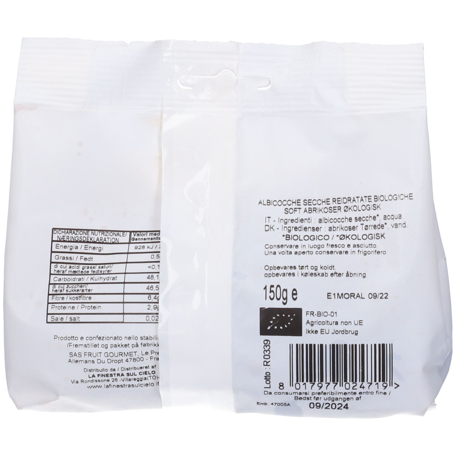 Retro della confezione. Testo: Albicocche secche reidratate biologiche. Tabella nutrizionale. Marchio bio. 150g.