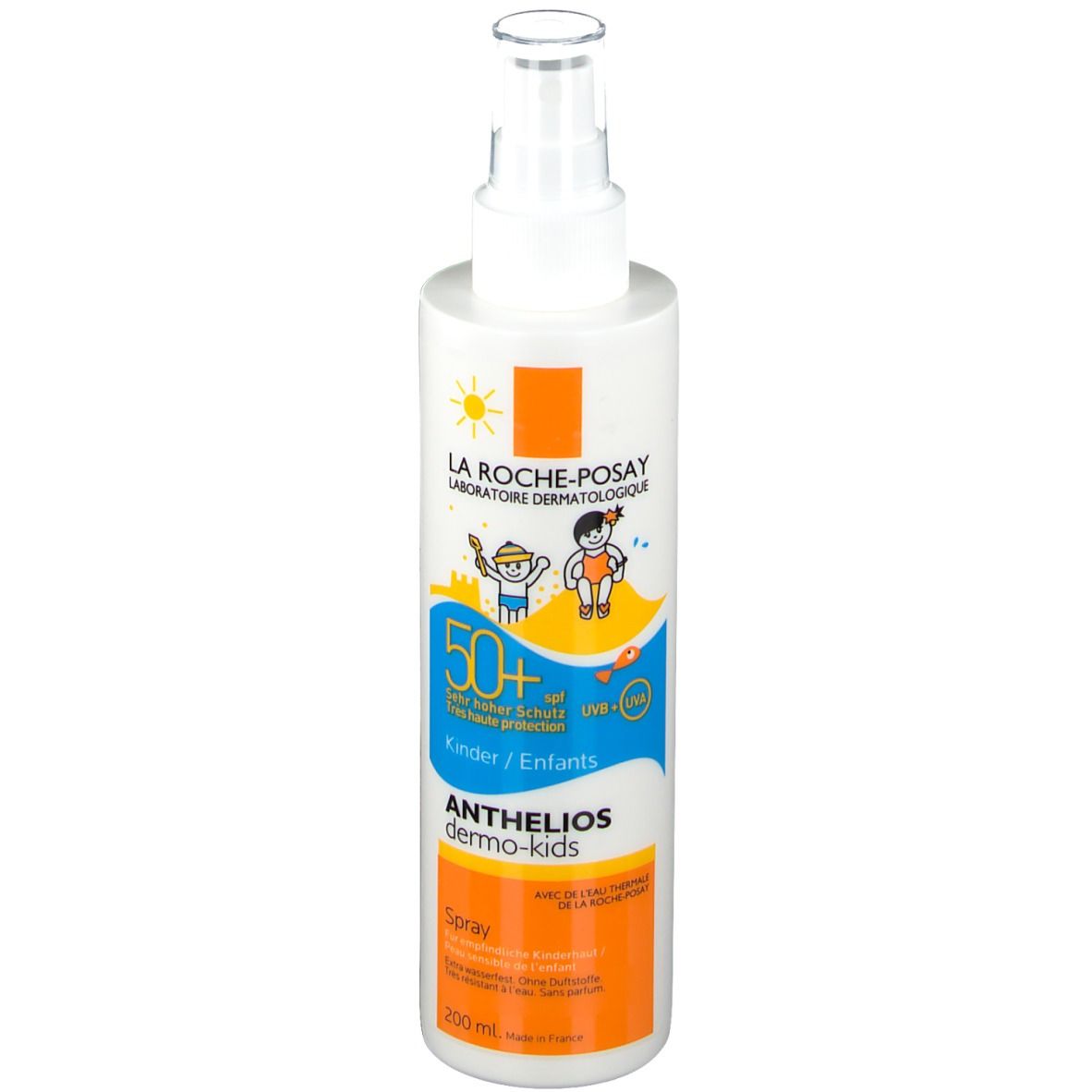Flacone spray bianco-arancione. Scritta: Anthelios dermo-kids Spray. Illustrazioni di bambini sulla spiaggia. Protezione solare 50+.