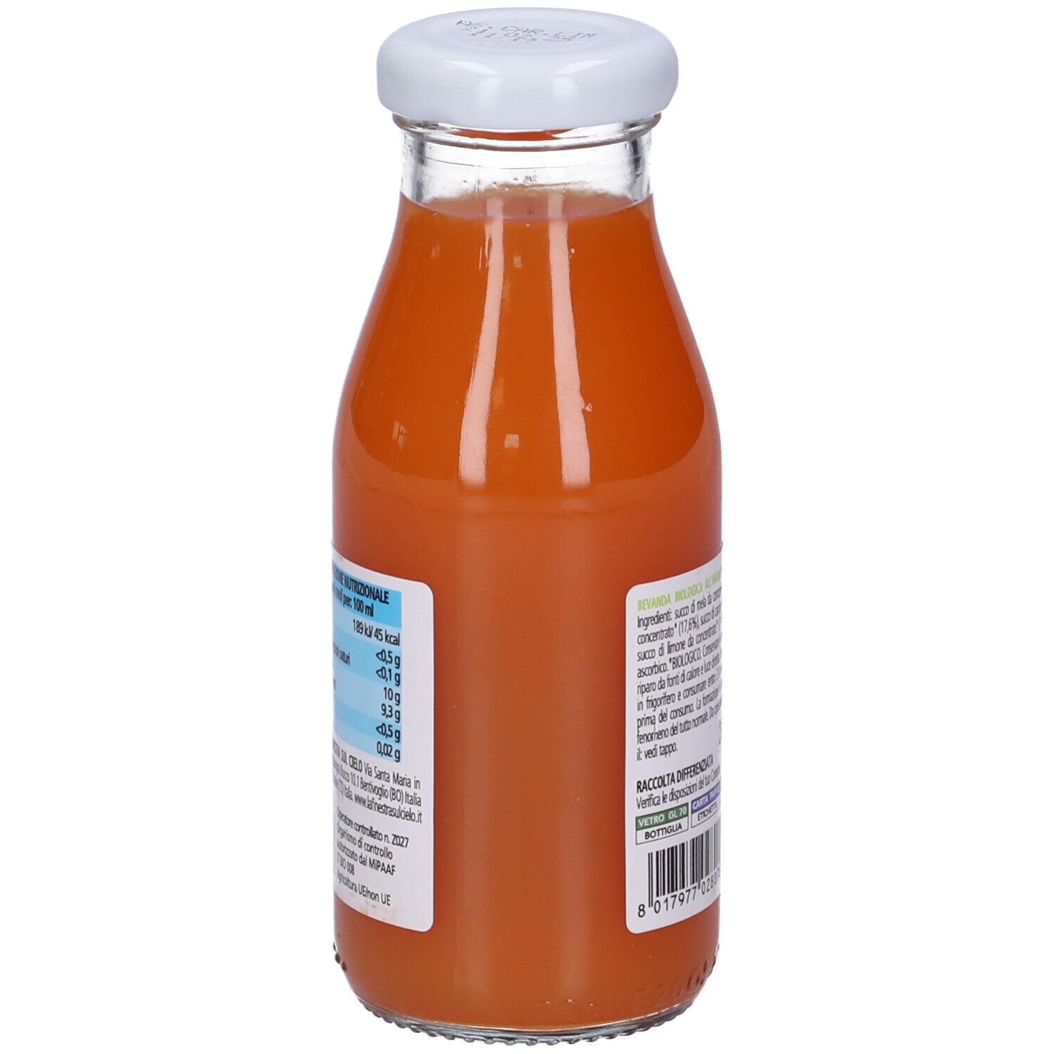 Bottiglia di vetro con tappo bianco. Lato con informazioni nutrizionali. Contenuto arancione.