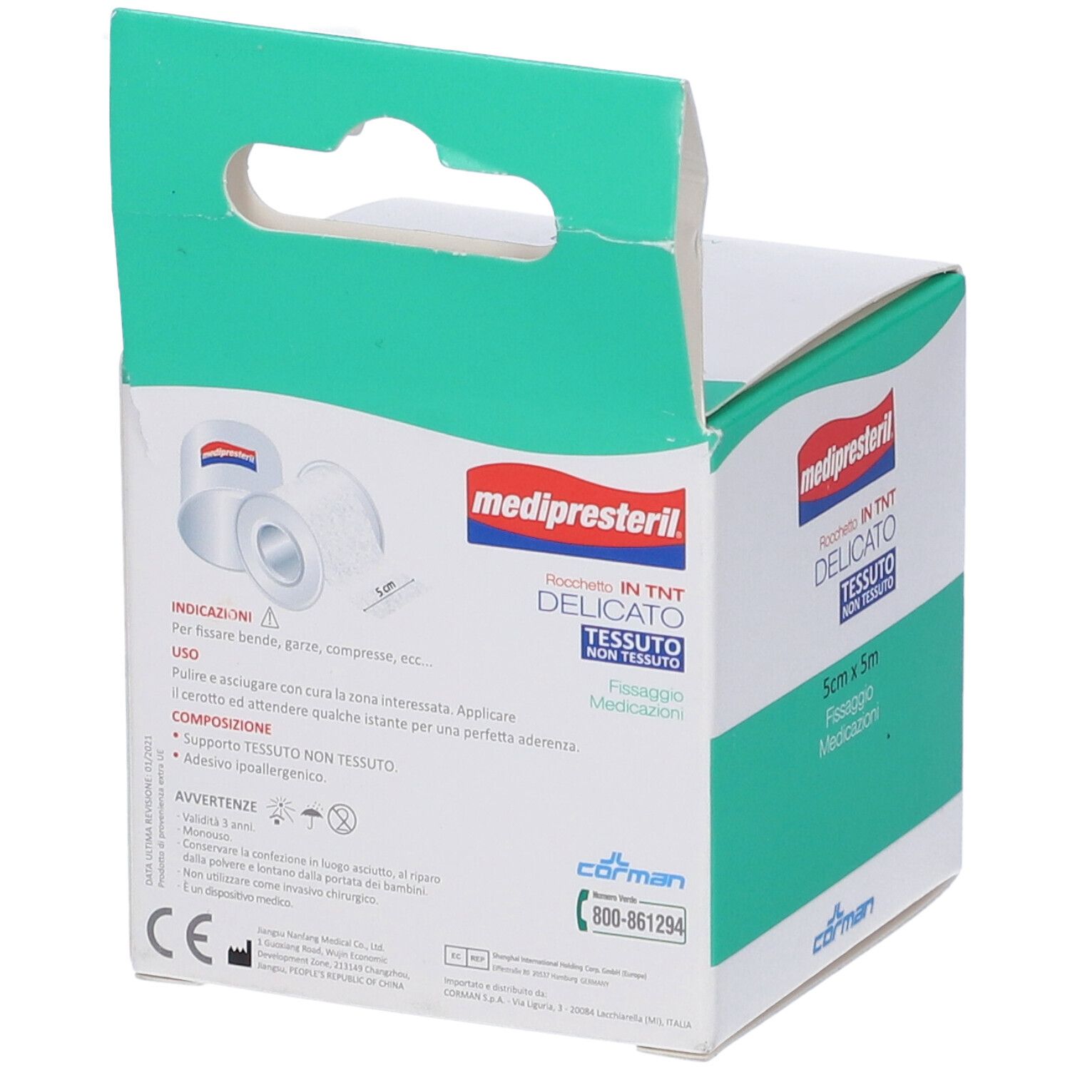 Rückseite der Verpackung mit Rollenverband. Marke: medipresteril. Größe: 5x5cm. Text und Logos. Grün-weiße Verpackung.