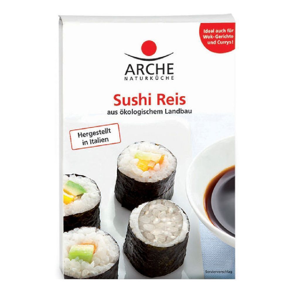 Confezione di riso per sushi, rotoli di sushi e salsa di soia. Scritta: Arche Naturküche, Sushi Reis.