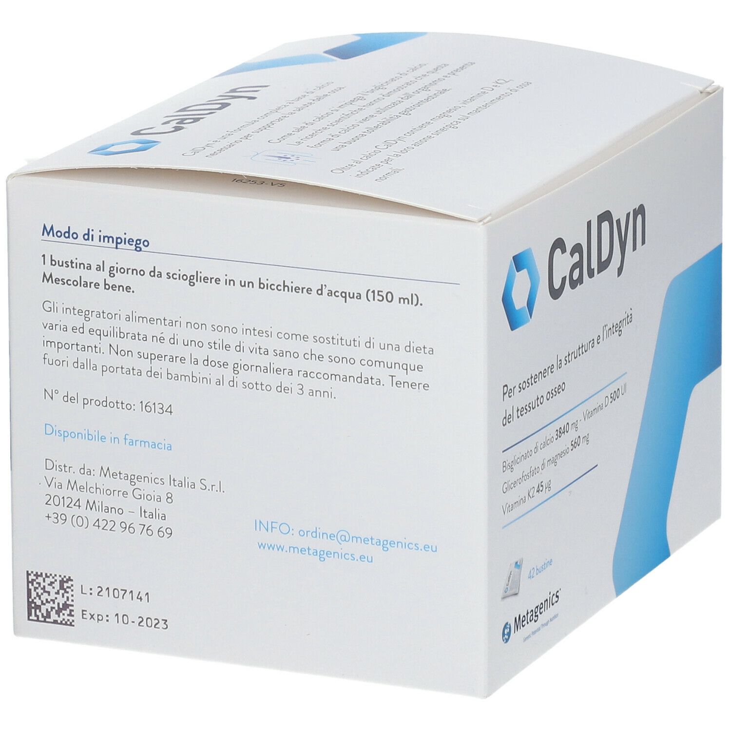 Scatola bianca "CalDyn" con logo e informazioni. Contiene 42 bustine. Marchio: Metagenics.