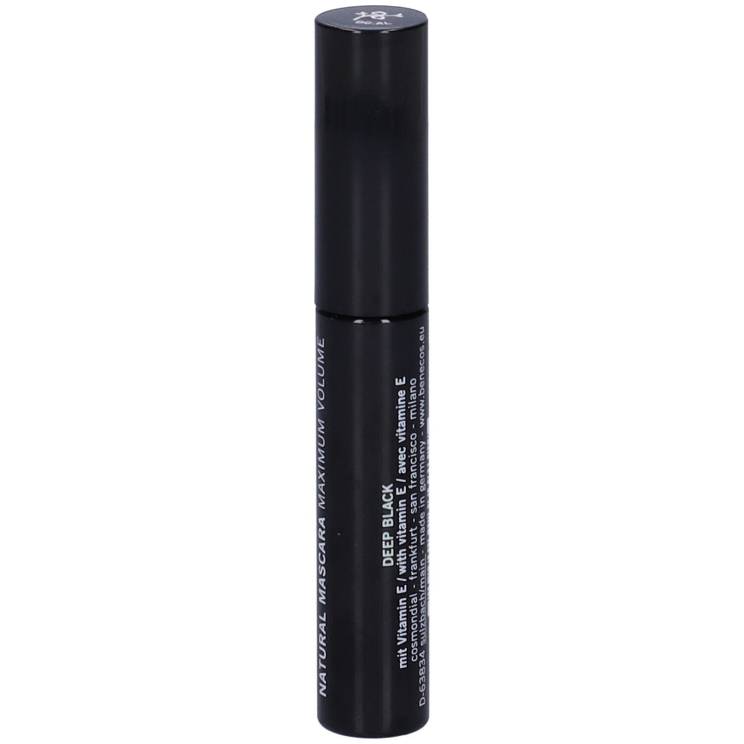 Tubo di mascara nero con tappo. Scritta: Benecos Natural Mascara Maximum Volume, Deep Black.