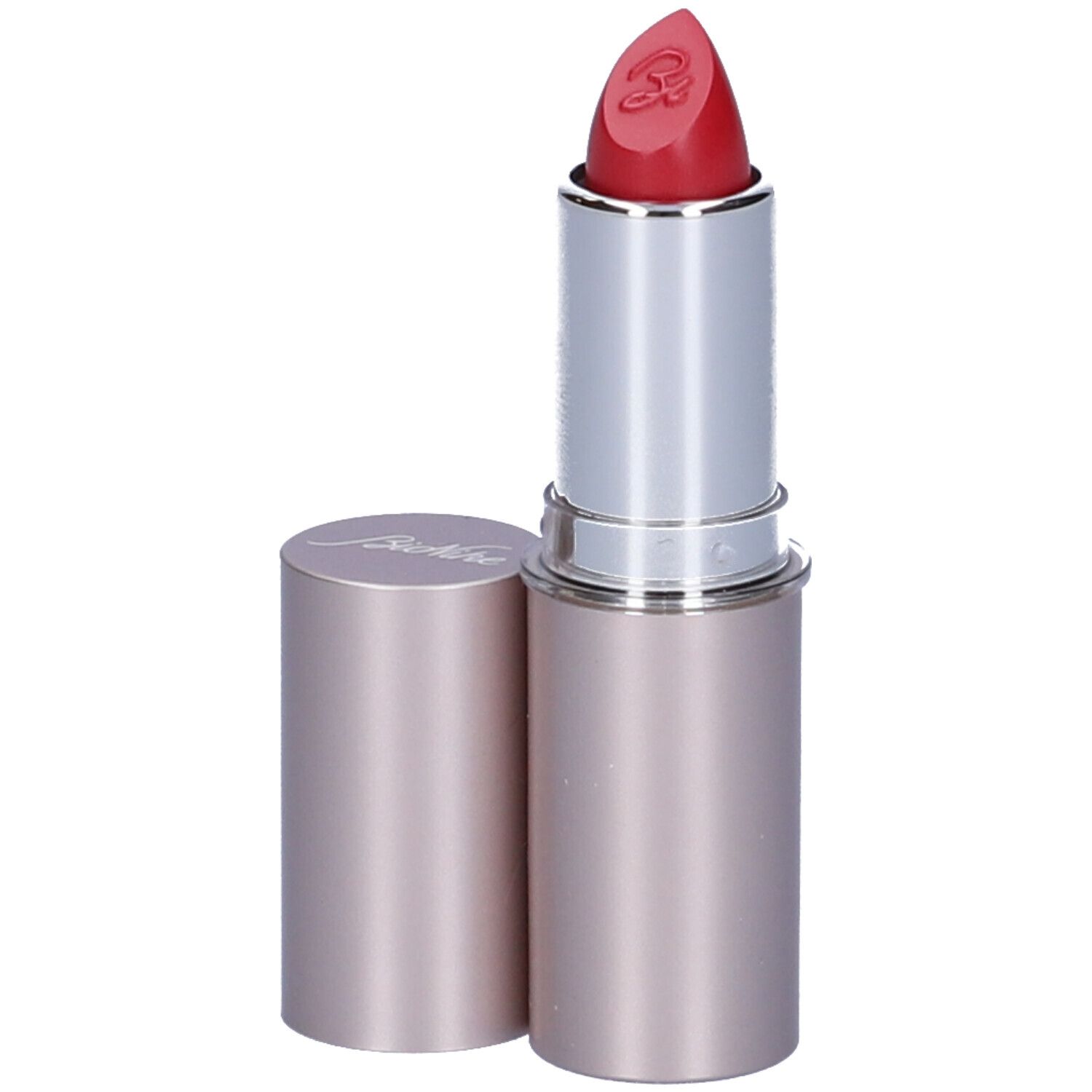 Rossetto rosa con astuccio argentato e cappuccio aperto. Sul rossetto è impresso un logo.