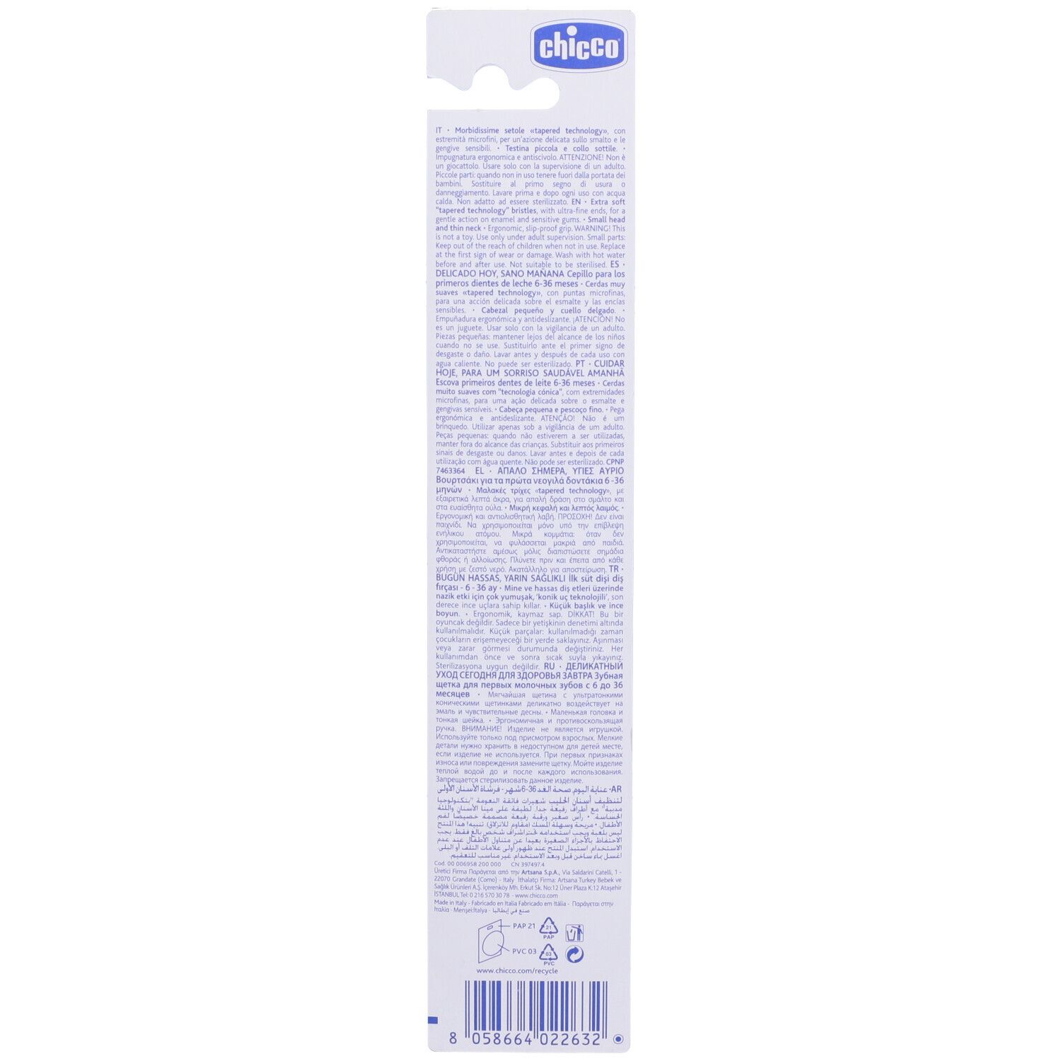 Rückseite der Verpackung der hellblauen Chicco Zahnbürste 6 M+. Text in verschiedenen Sprachen. Marke Chicco oben.