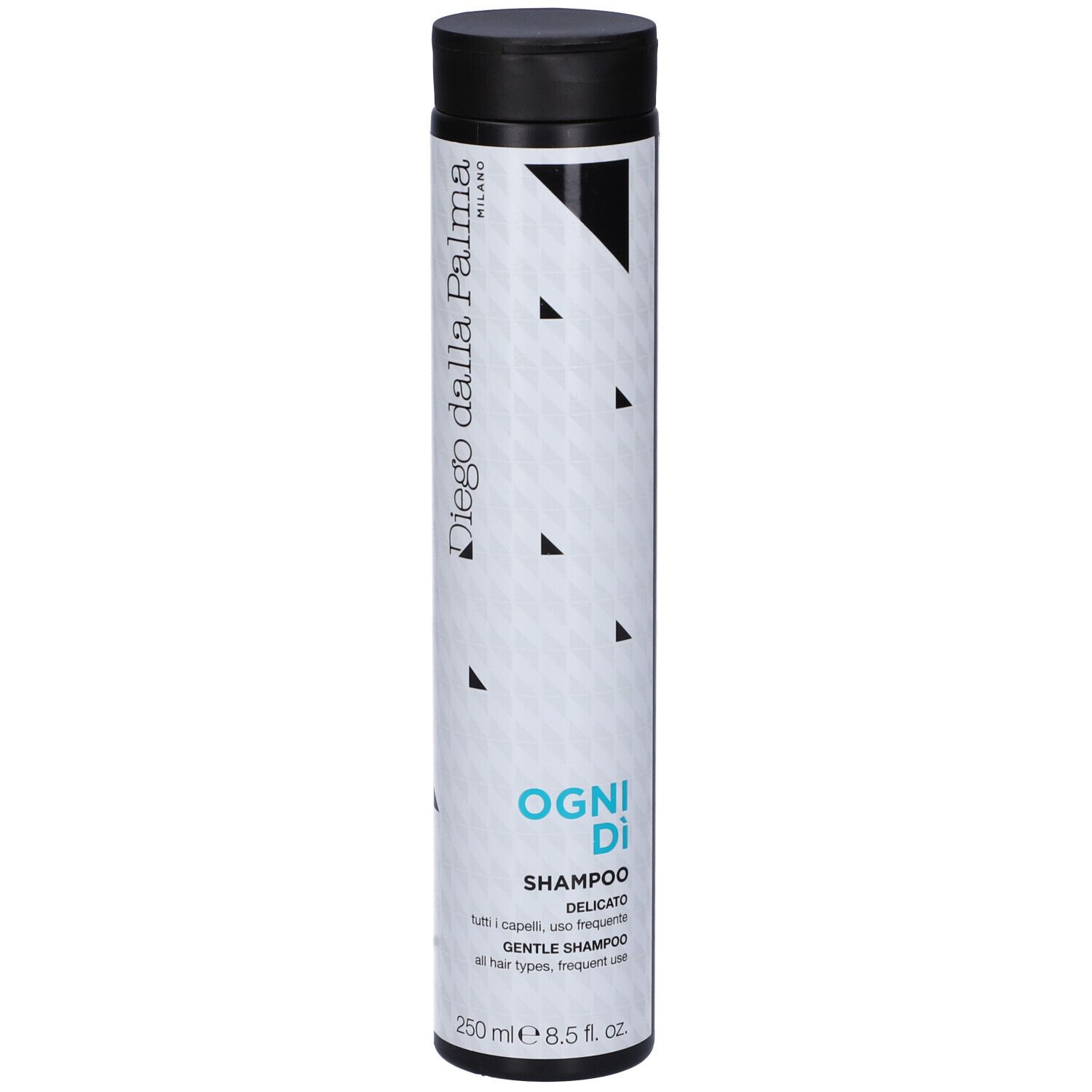 Flacone cilindrico con tappo nero. Scritta: OGI Di, Shampoo Delicato, 250 ml. Marchio: Diego dalla Palma Milano.