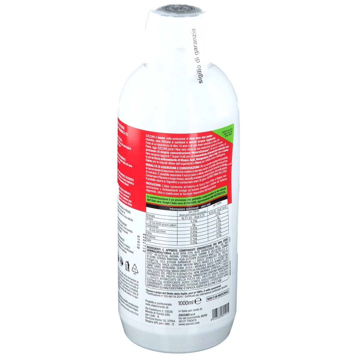 Retro di una bottiglia bianca. Etichetta con testo e informazioni nutrizionali. Marchio ZUCCARI.