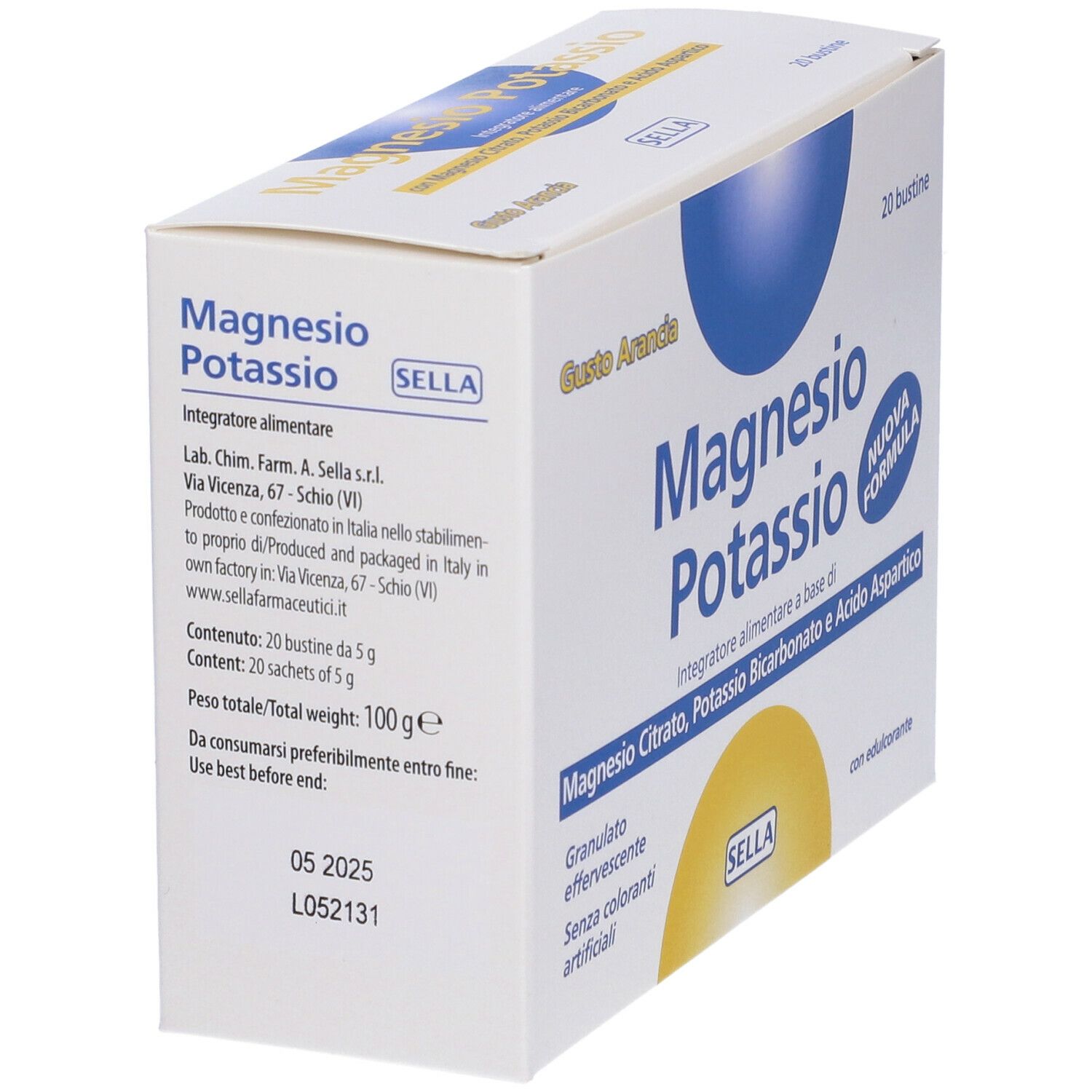 Confezione "Magnesio Potassio" Sella, 20 bustine. Scritto "Gusto Arancia". Retro con informazioni.