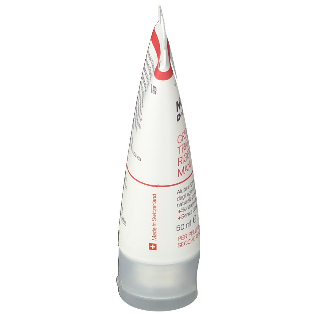 Tube von NUTRAPLUS® Handcreme. Weiße Tube mit roter und schwarzer Schrift. Enthält Niacinamid und Tocopherol. Hergestellt in der Schweiz.