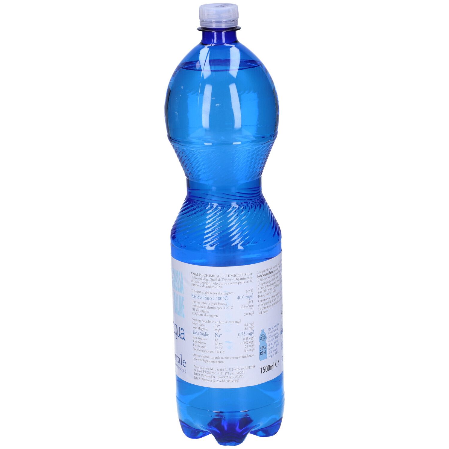Bottiglia di plastica blu con etichetta bianca. Scritta: qualeacqua naturale.