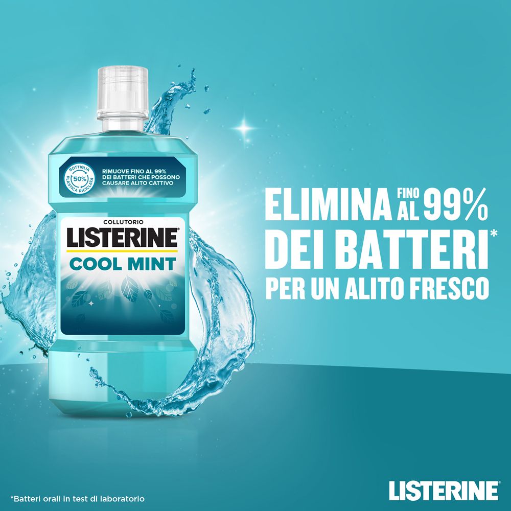 Listerine Cool Mint Flasche, hellblau, mit Wasser. Text: Eliminiert bis zu 99% der Bakterien für frischen Atem.